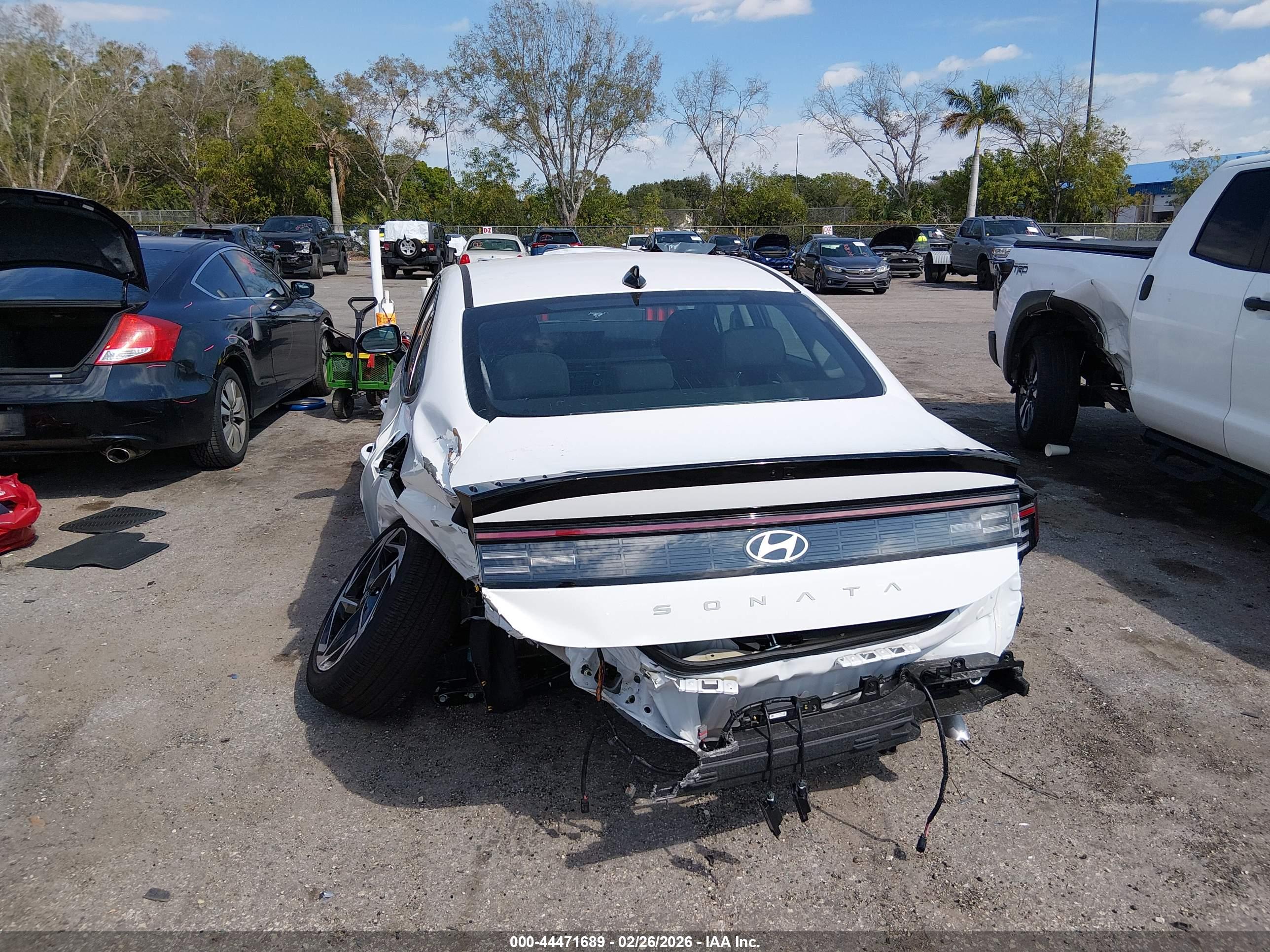 HYUNDAI SONATA image 6