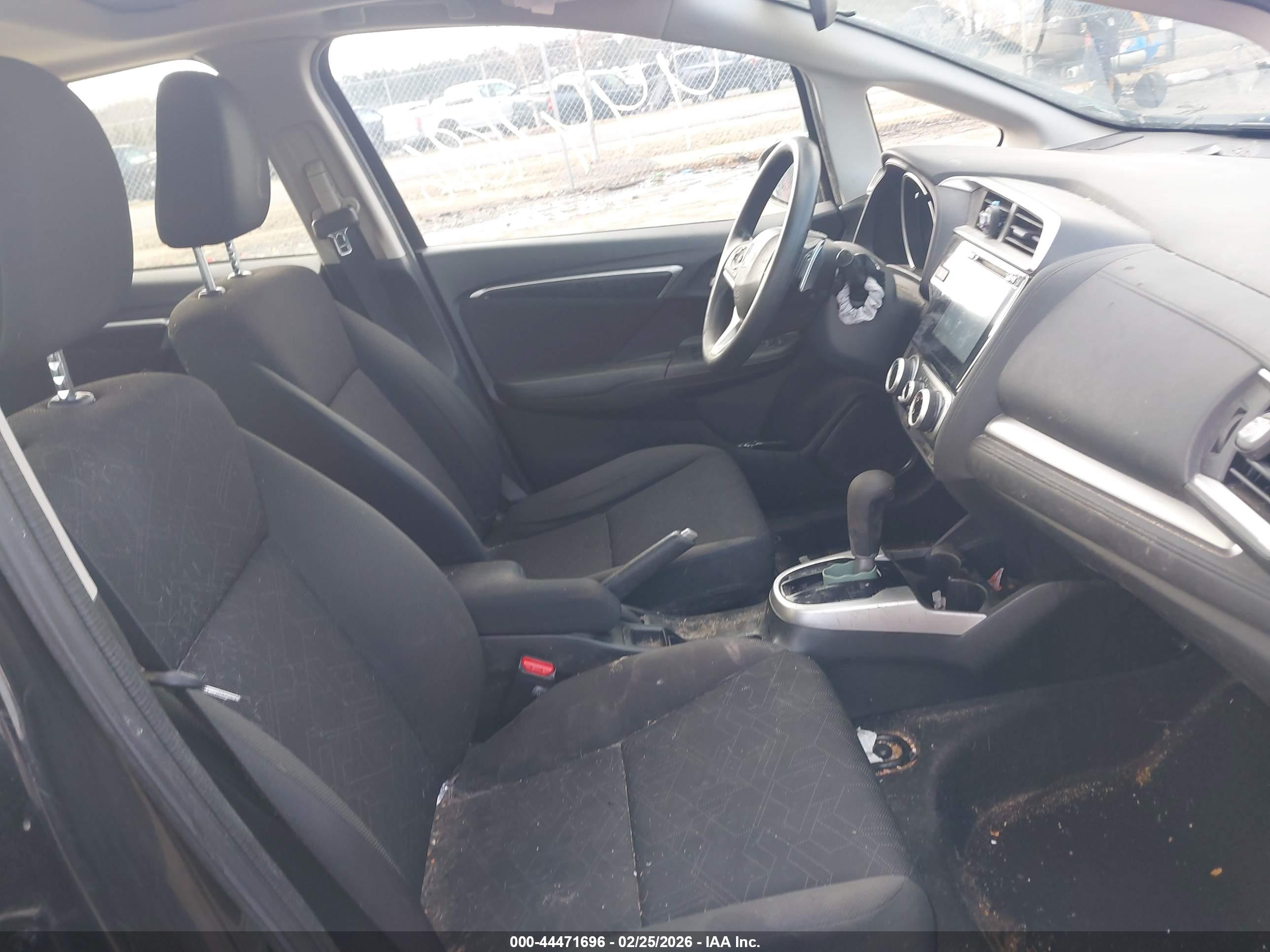 HONDA FIT image 5
