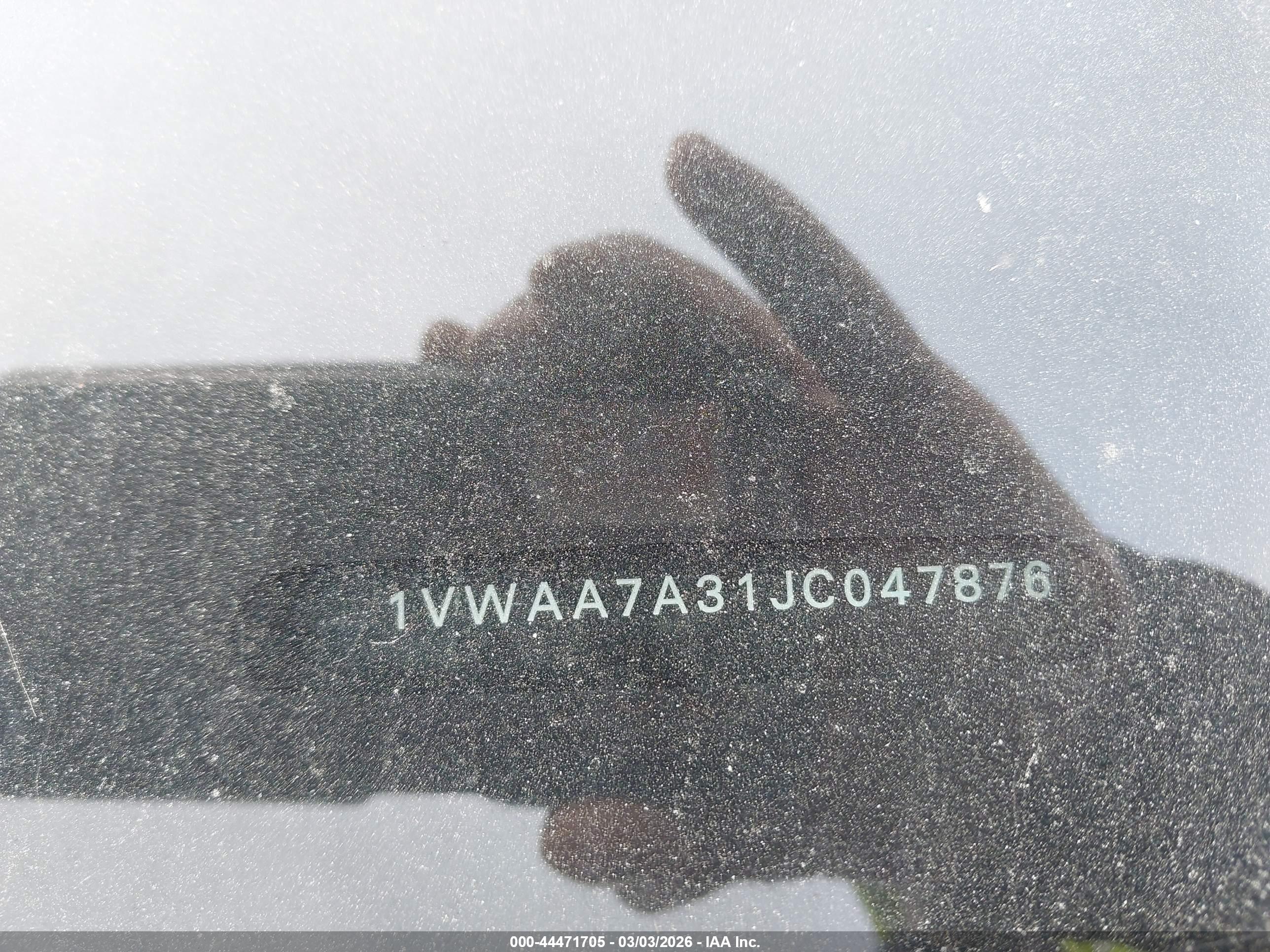 VOLKSWAGEN PASSAT image 9