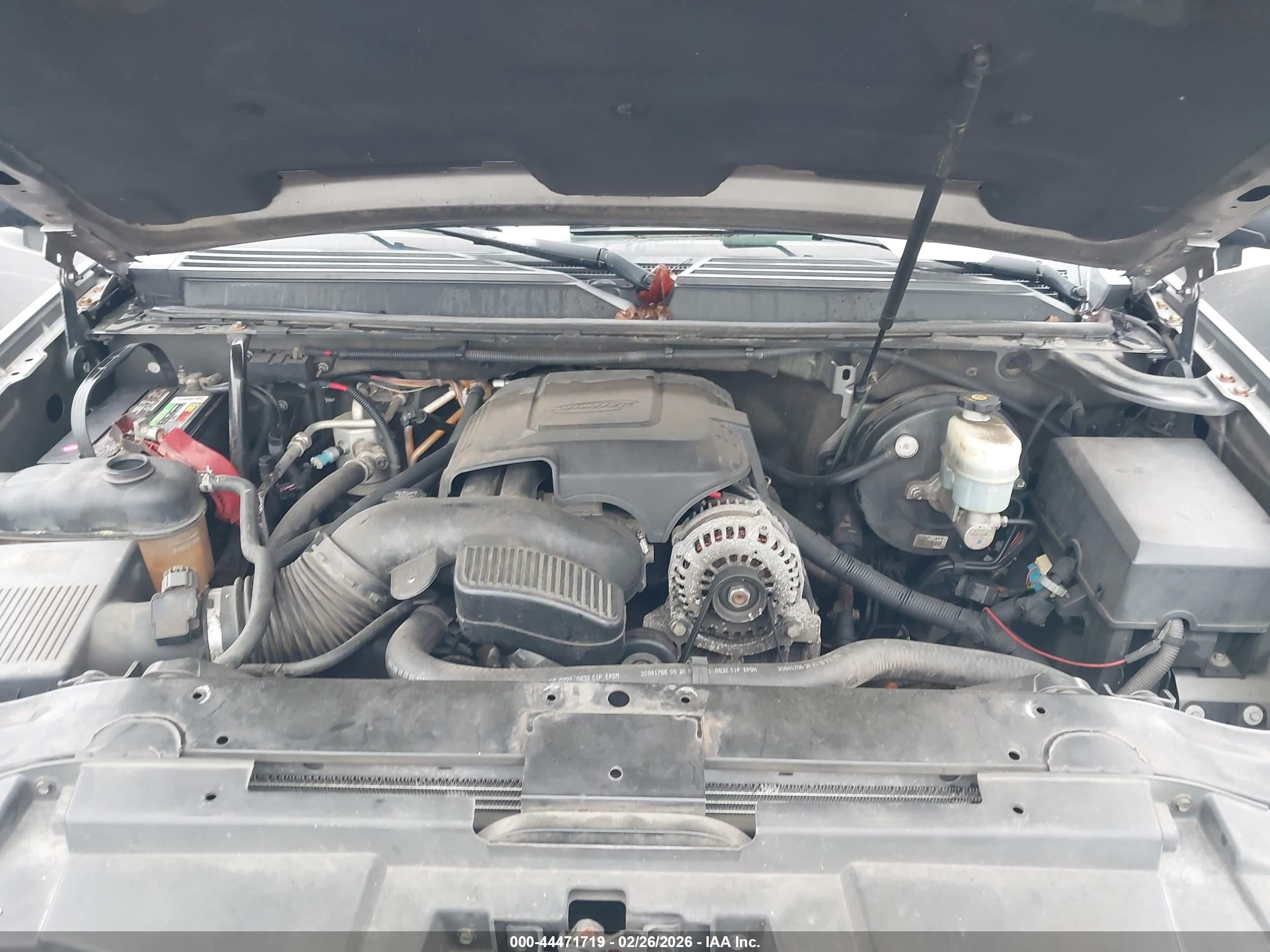 CHEVROLET TAHOE image 10