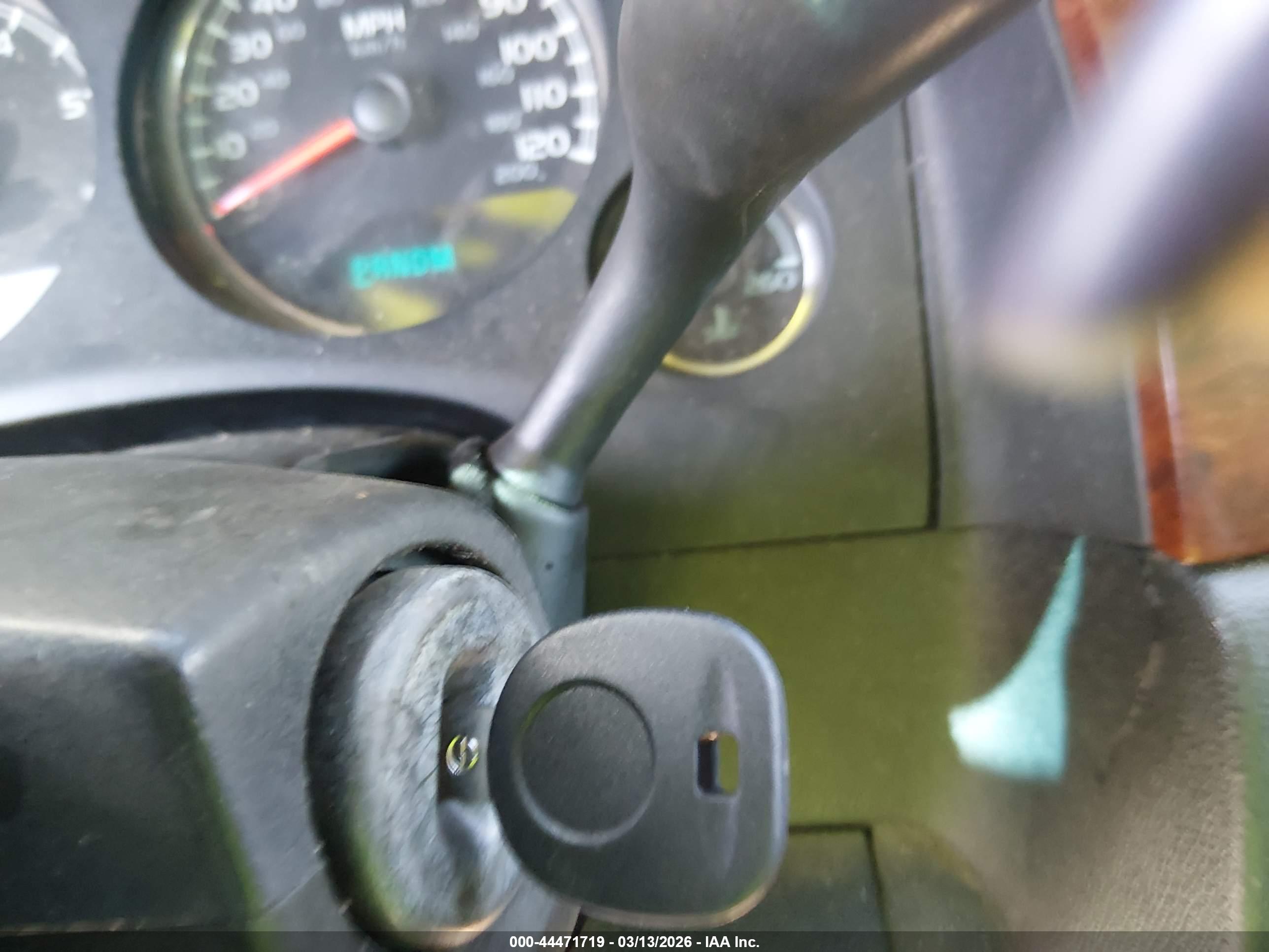 CHEVROLET TAHOE image 11