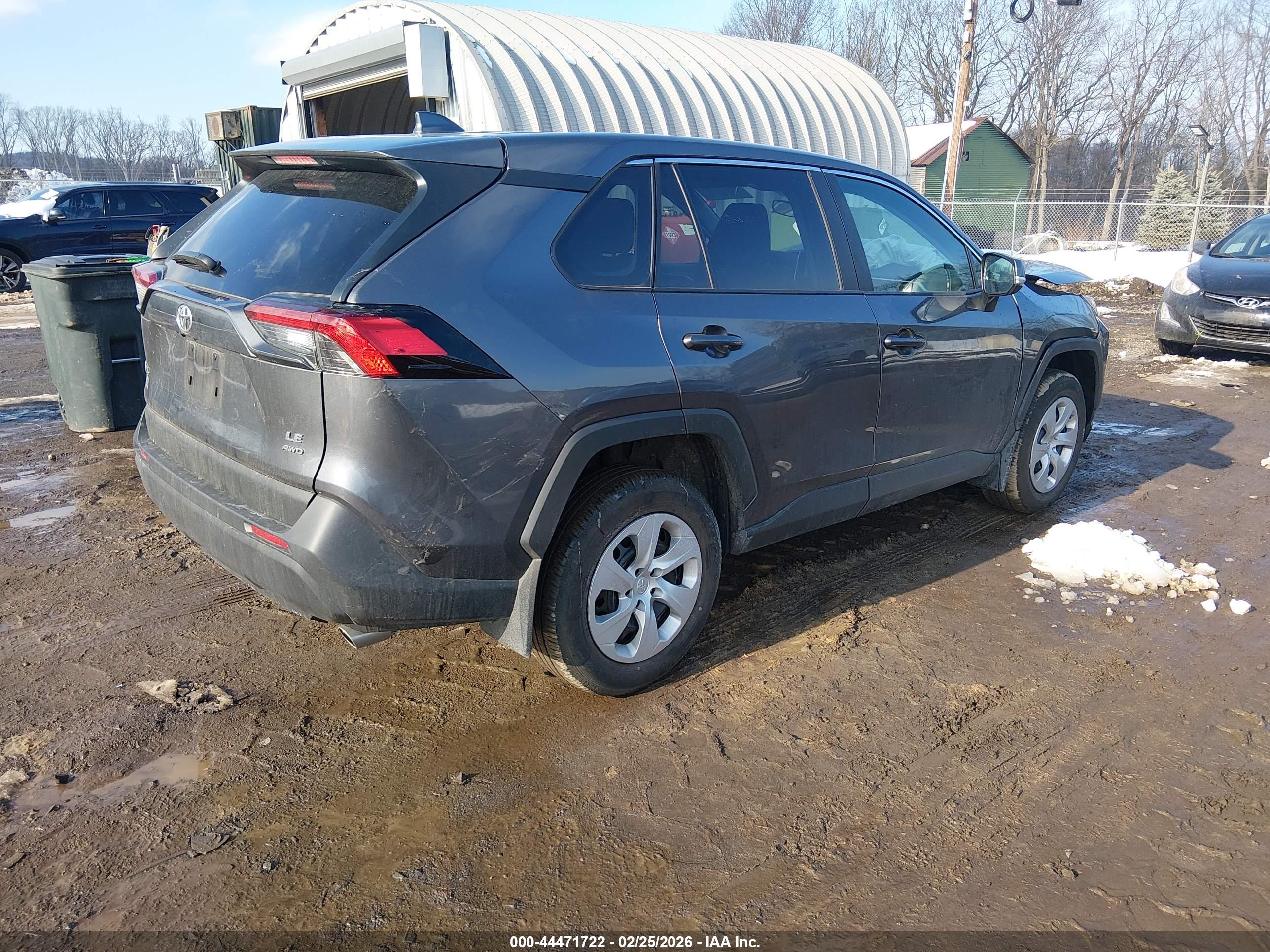 TOYOTA RAV4 image 4