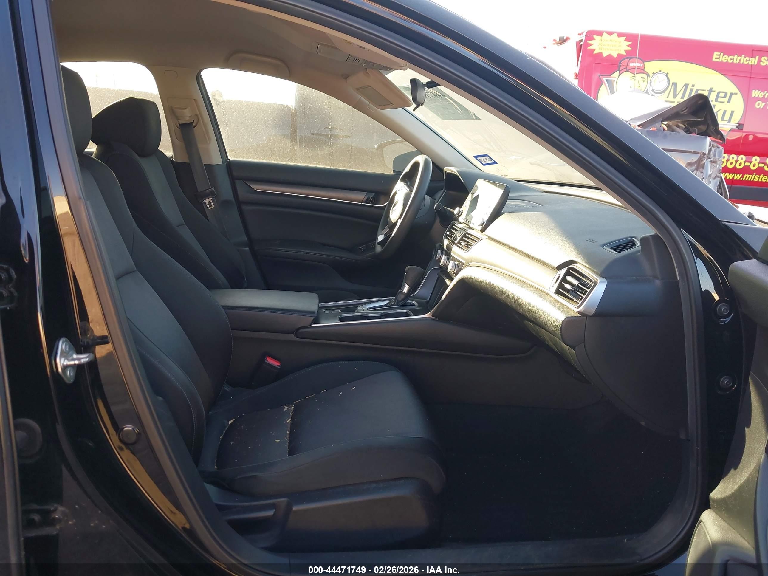 HONDA ACCORD image 5