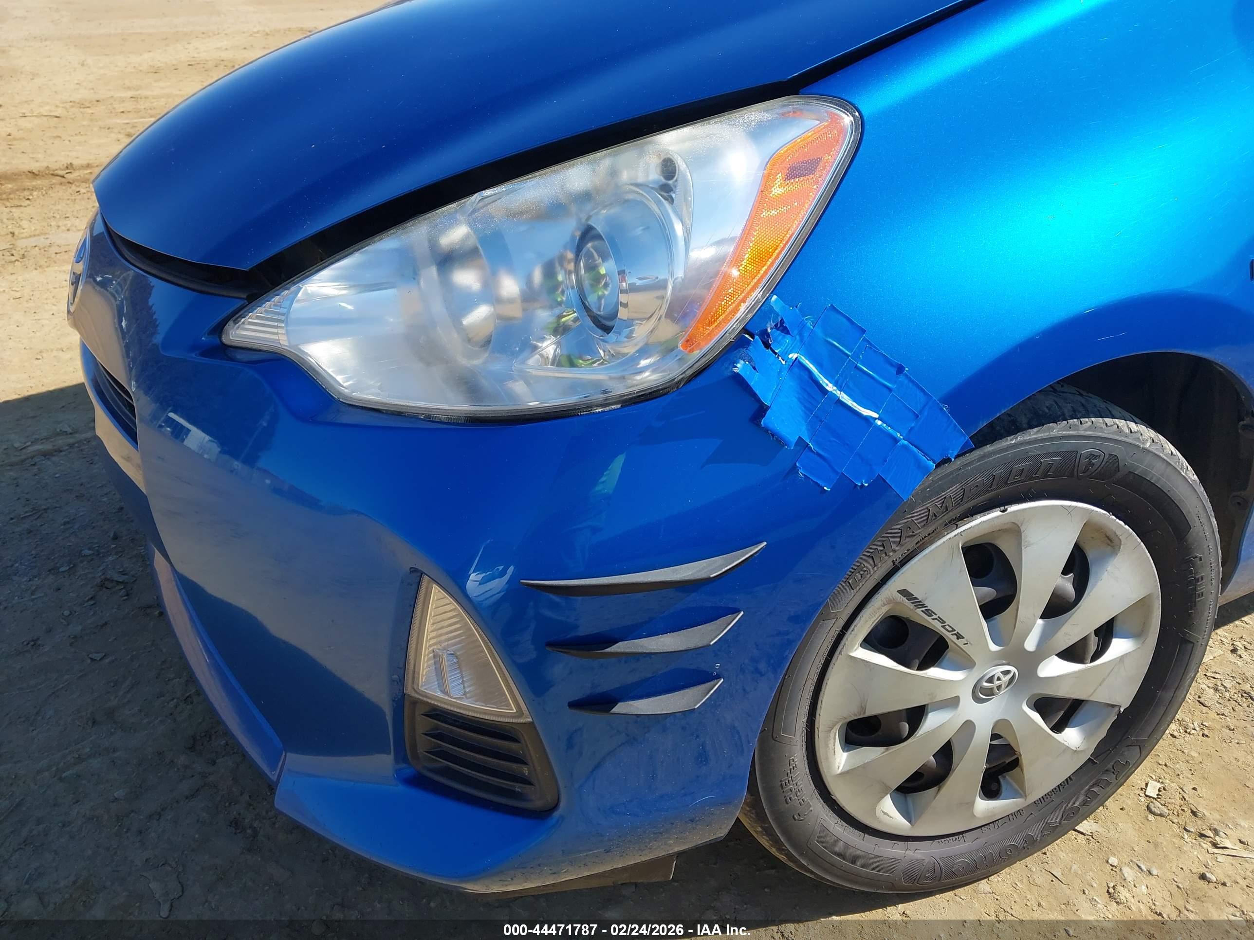 TOYOTA PRIUS image 6
