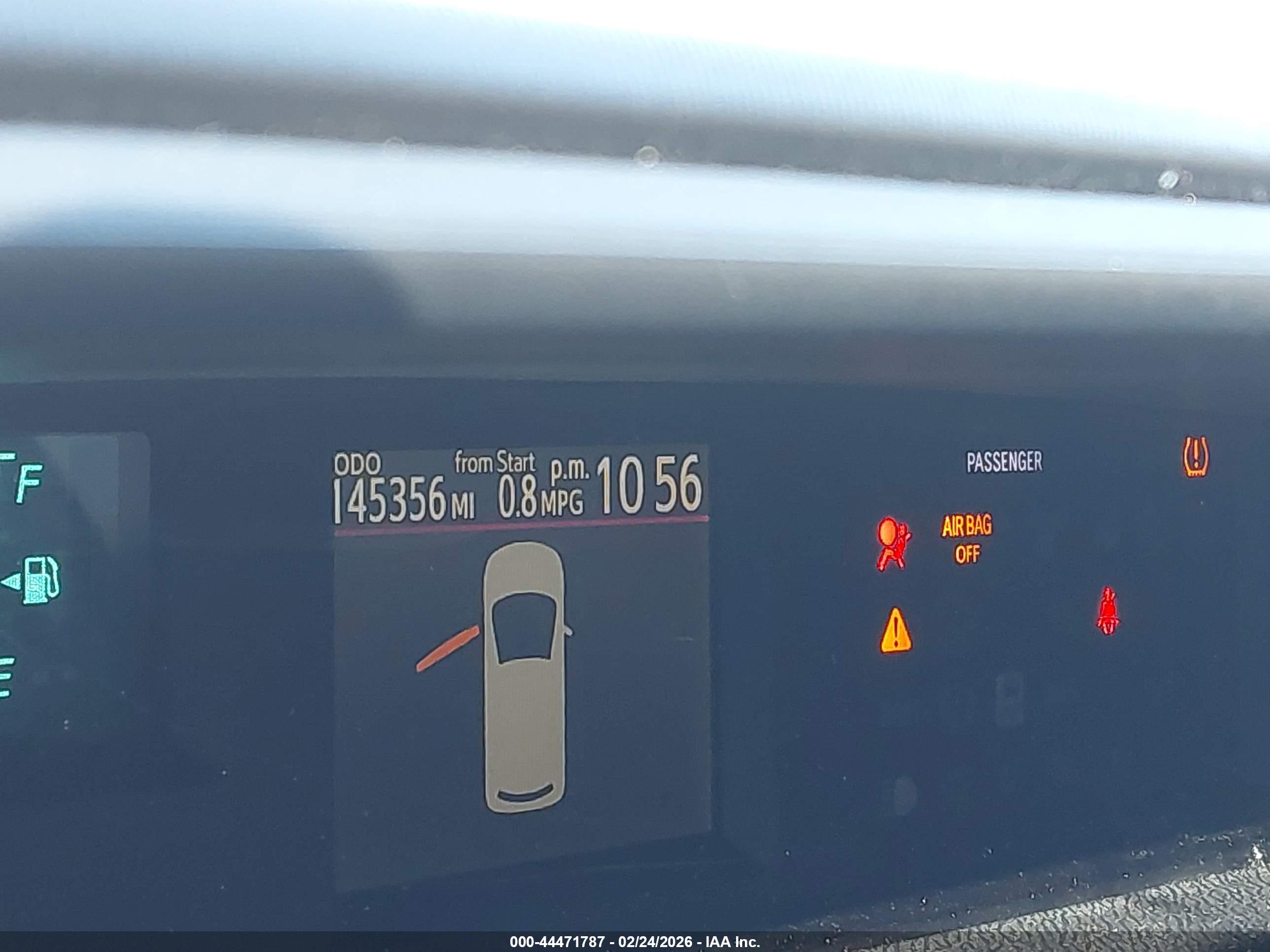 TOYOTA PRIUS image 7