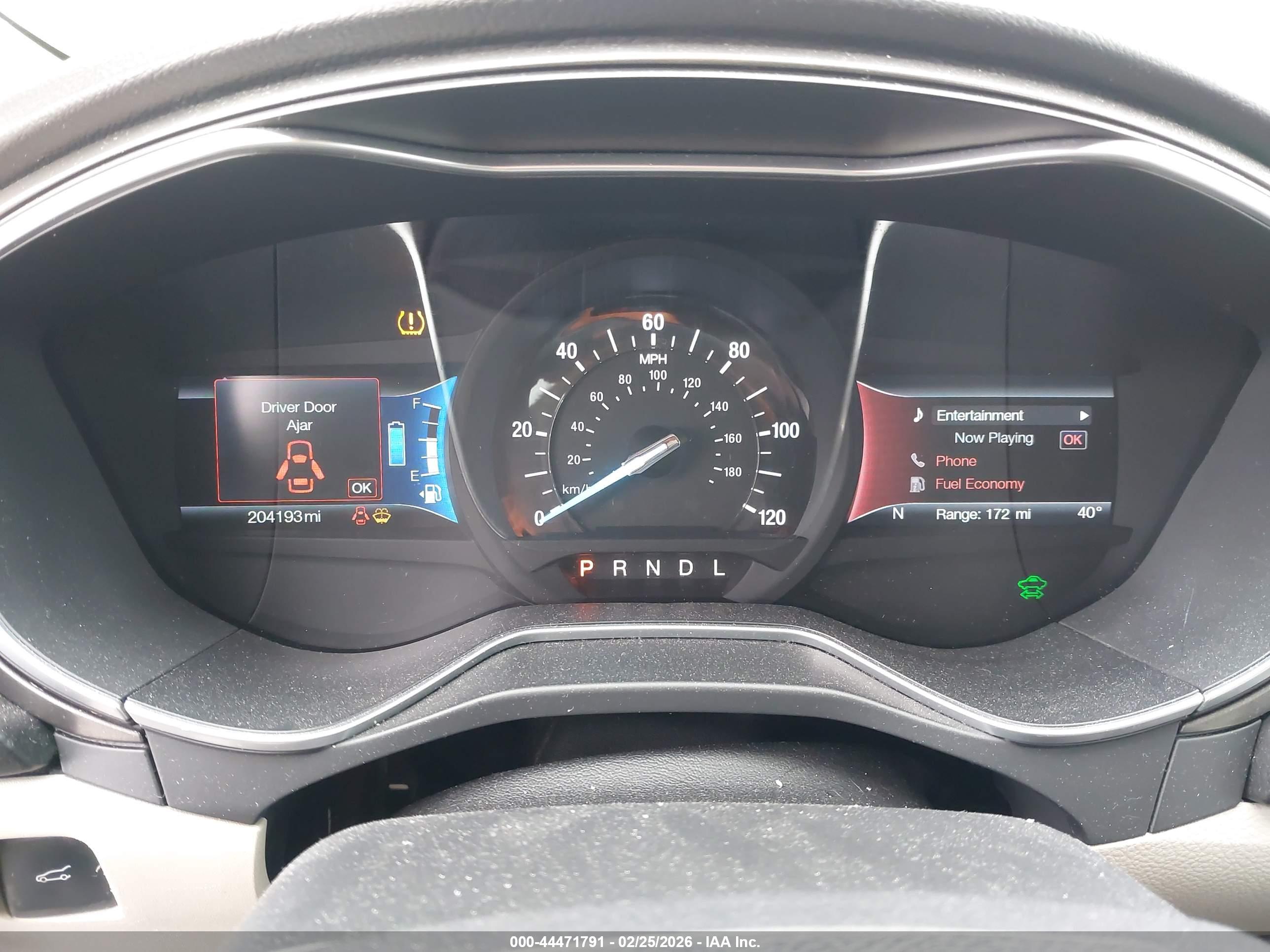 FORD FUSION image 7