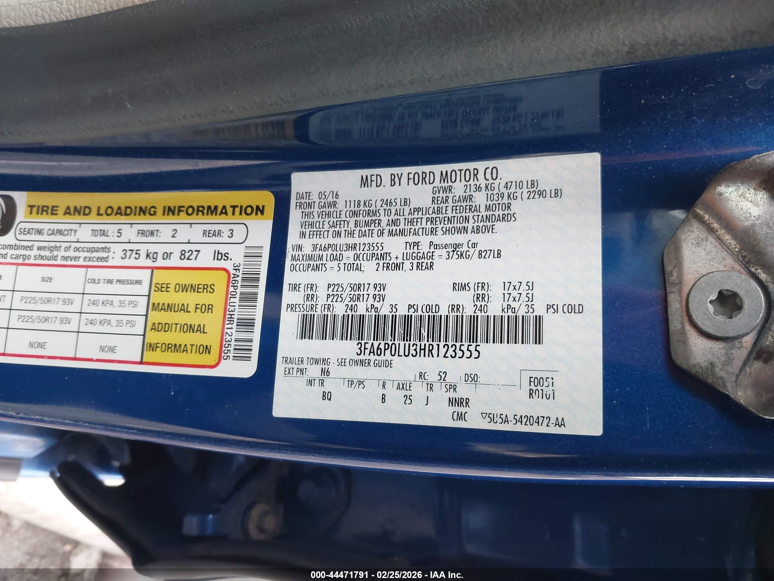 FORD FUSION image 9