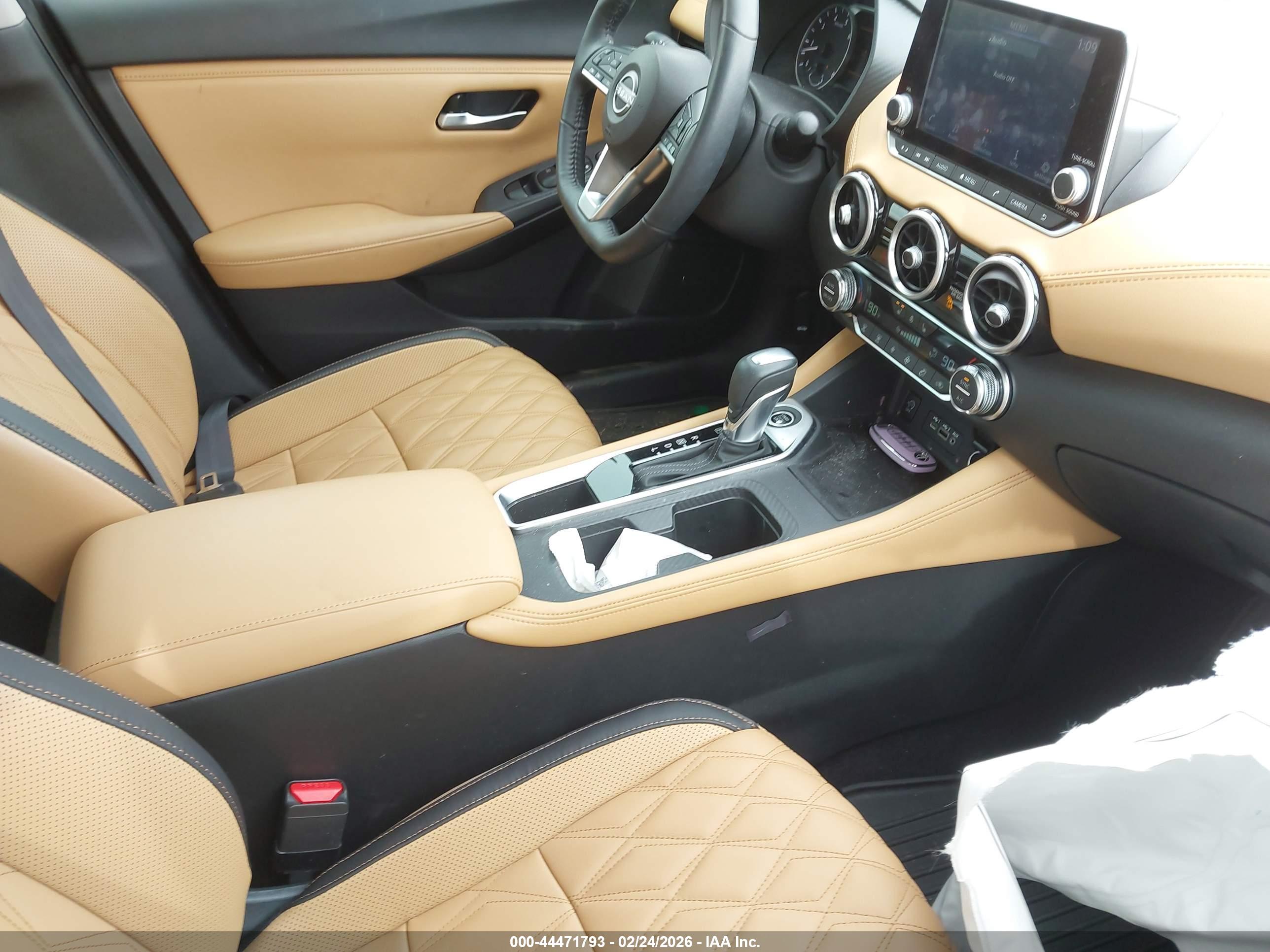 NISSAN SENTRA image 5