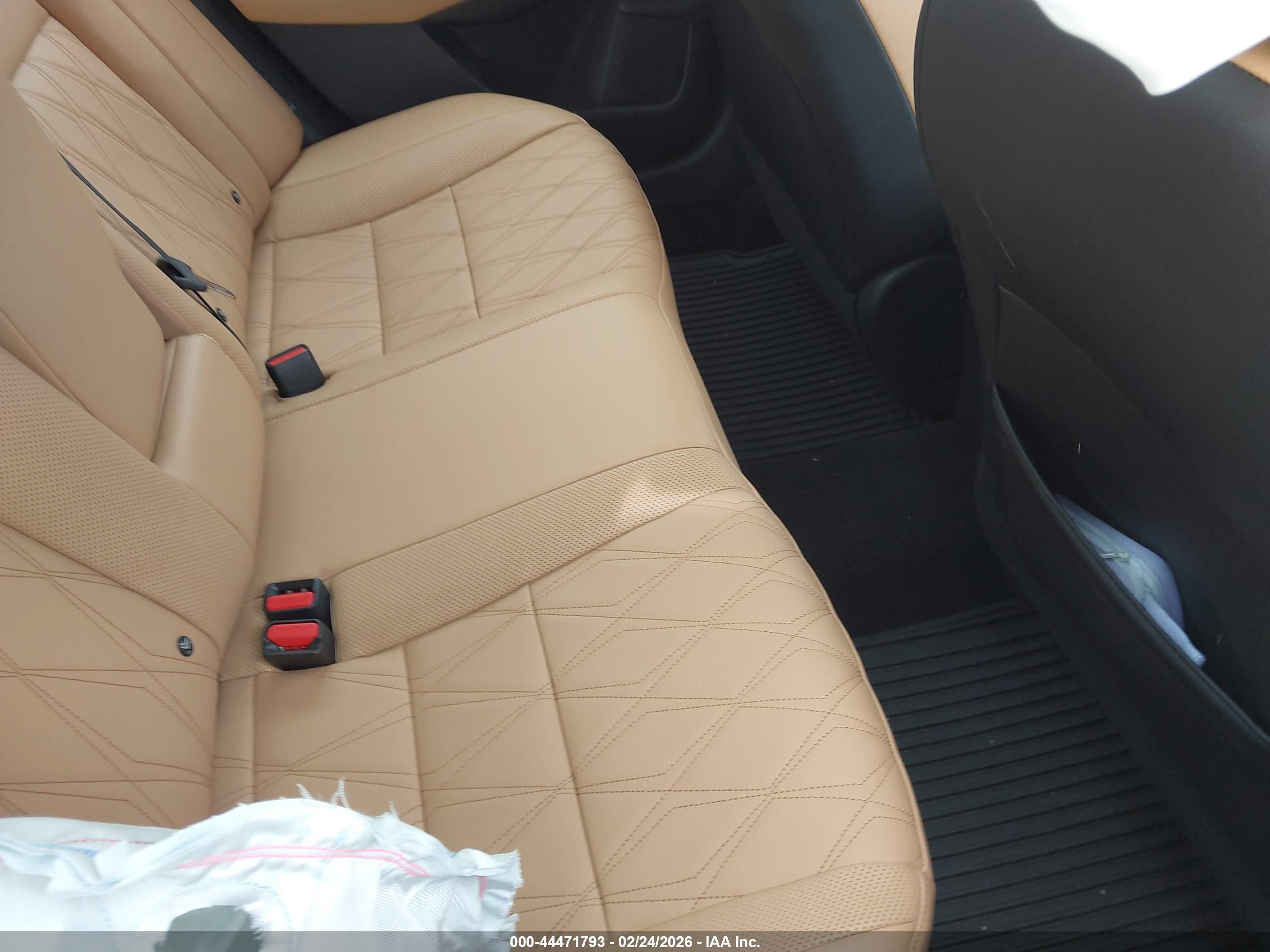 NISSAN SENTRA image 8
