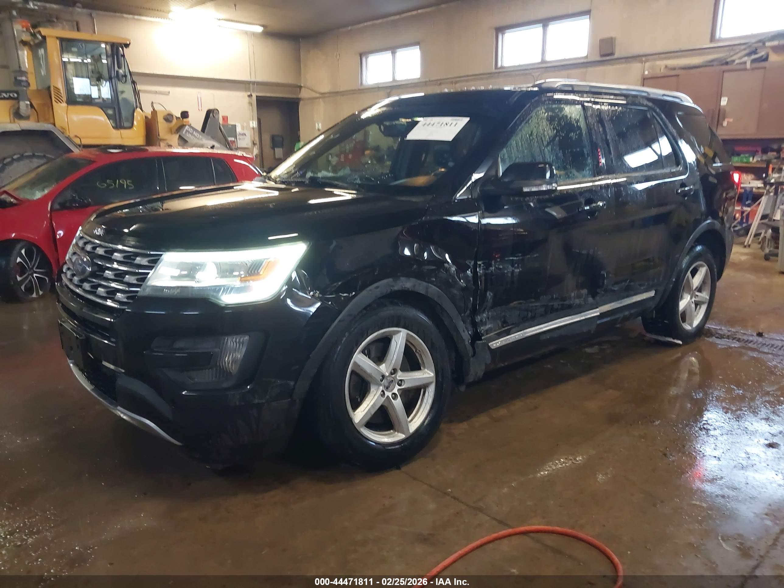 FORD EXPLORER image 2