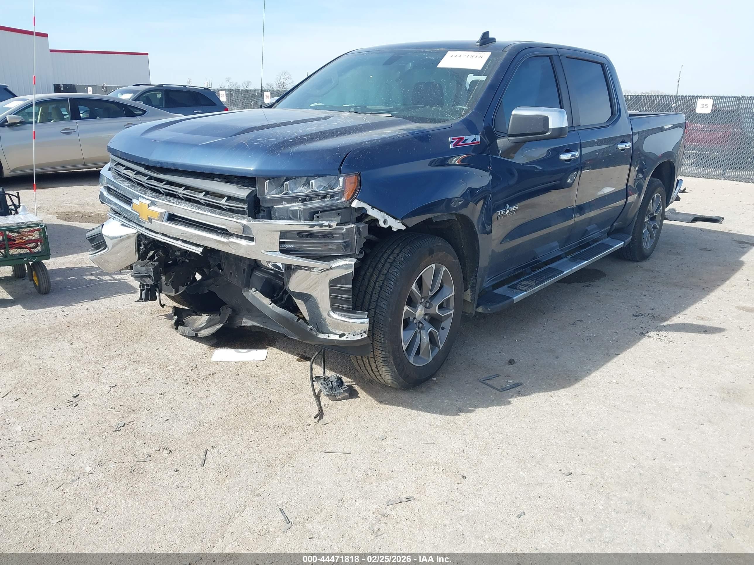 CHEVROLET SILVERADO image 2