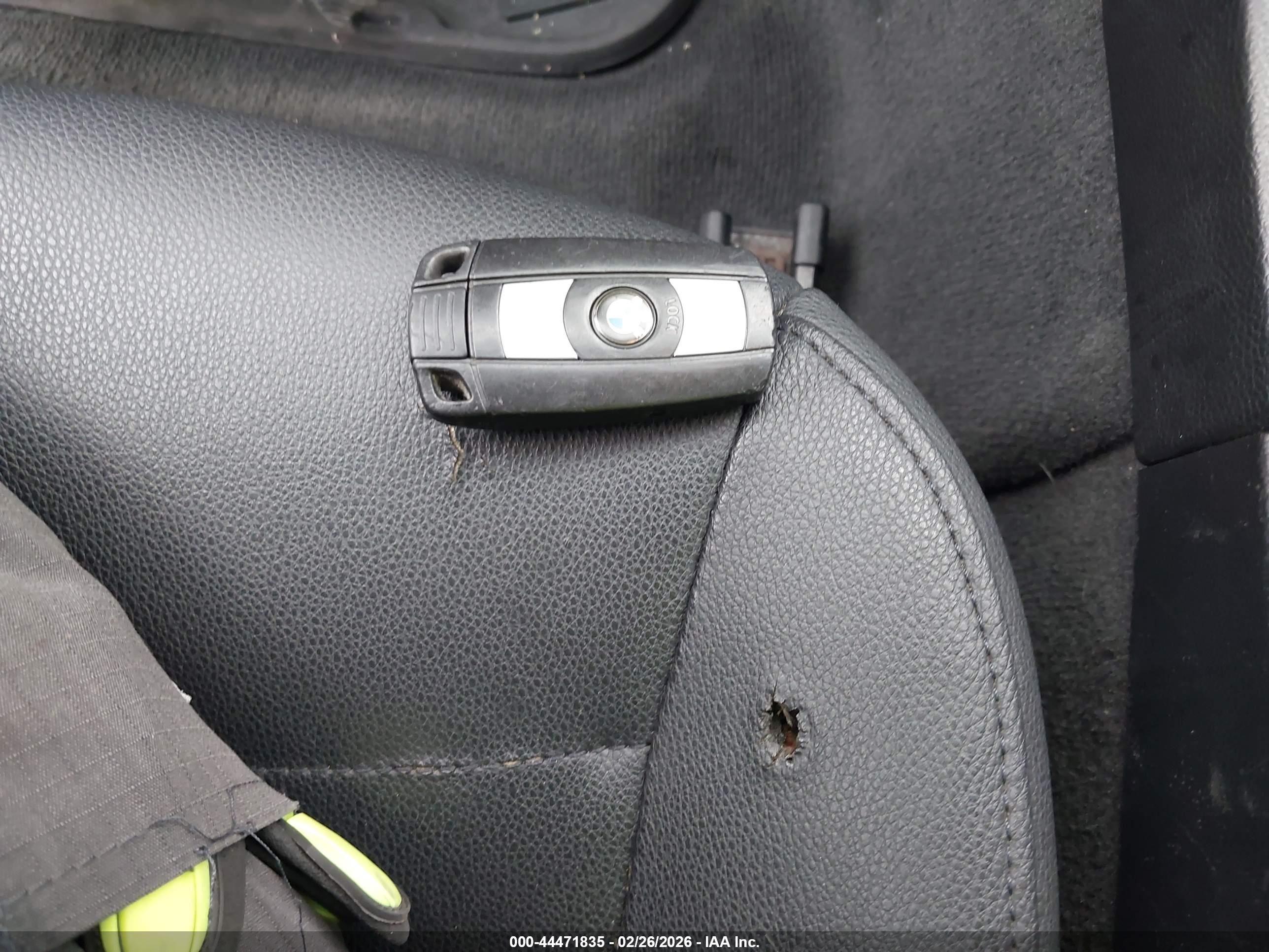 BMW 328I image 11