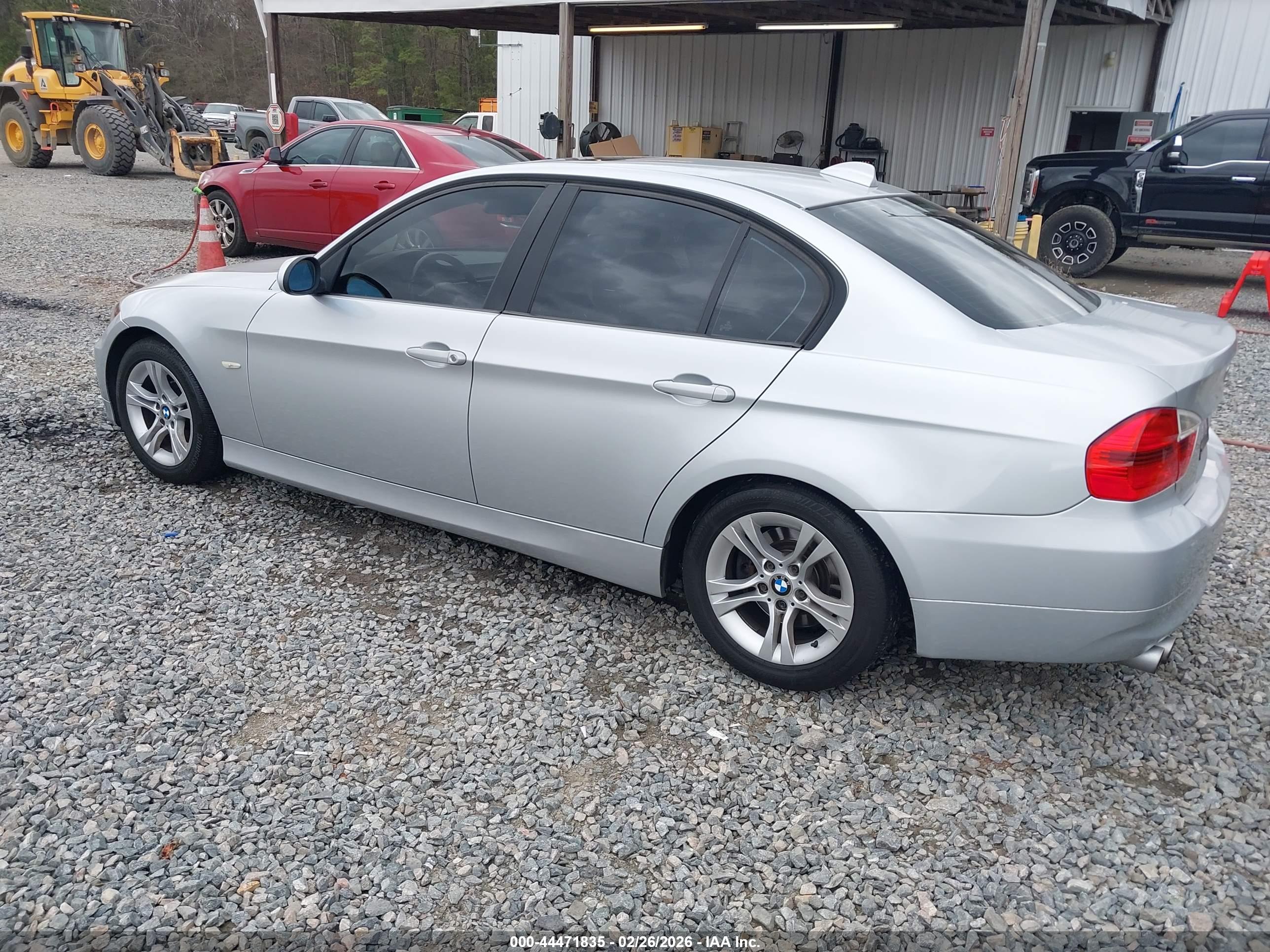 BMW 328I image 3