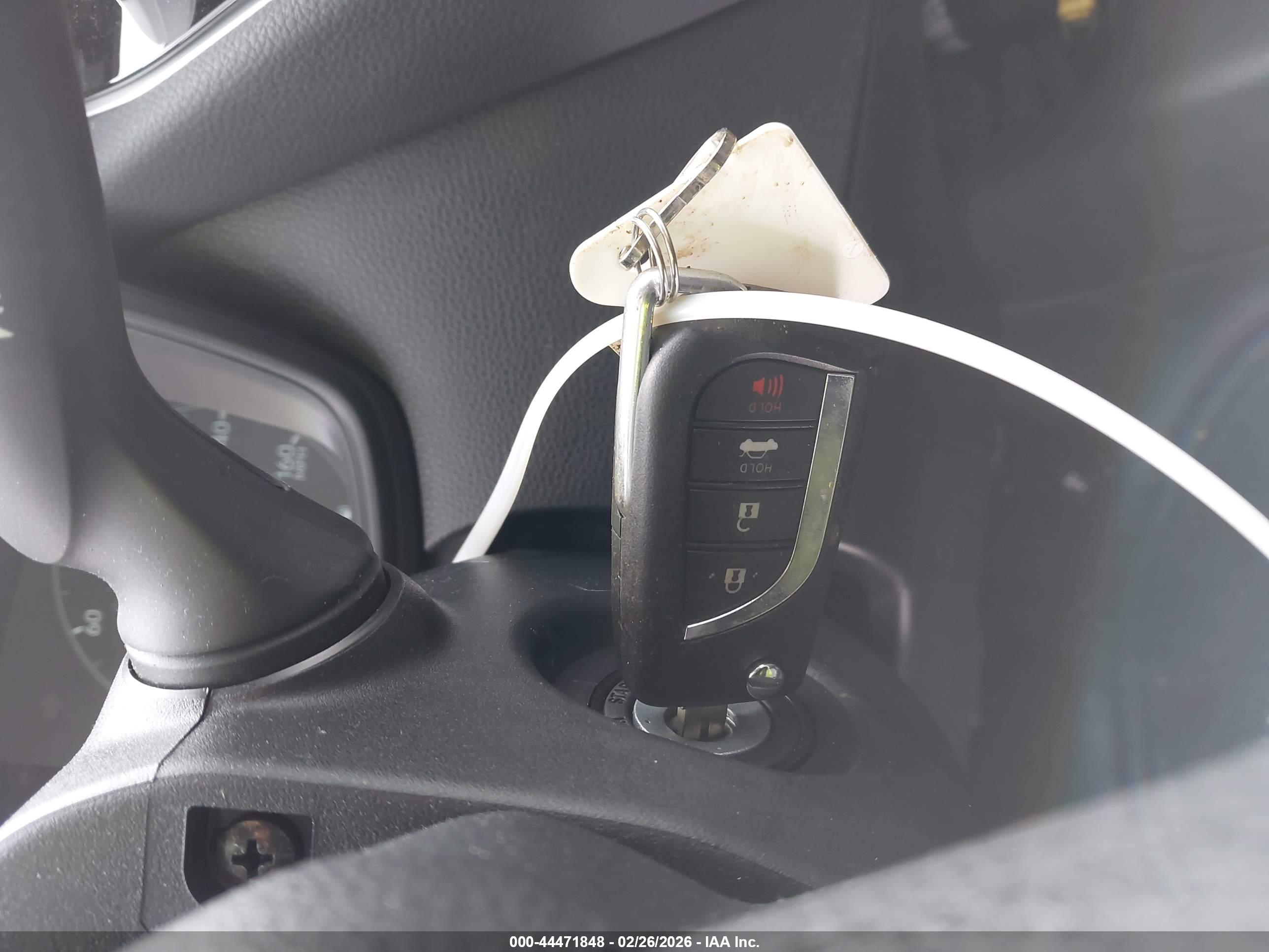 TOYOTA COROLLA image 11
