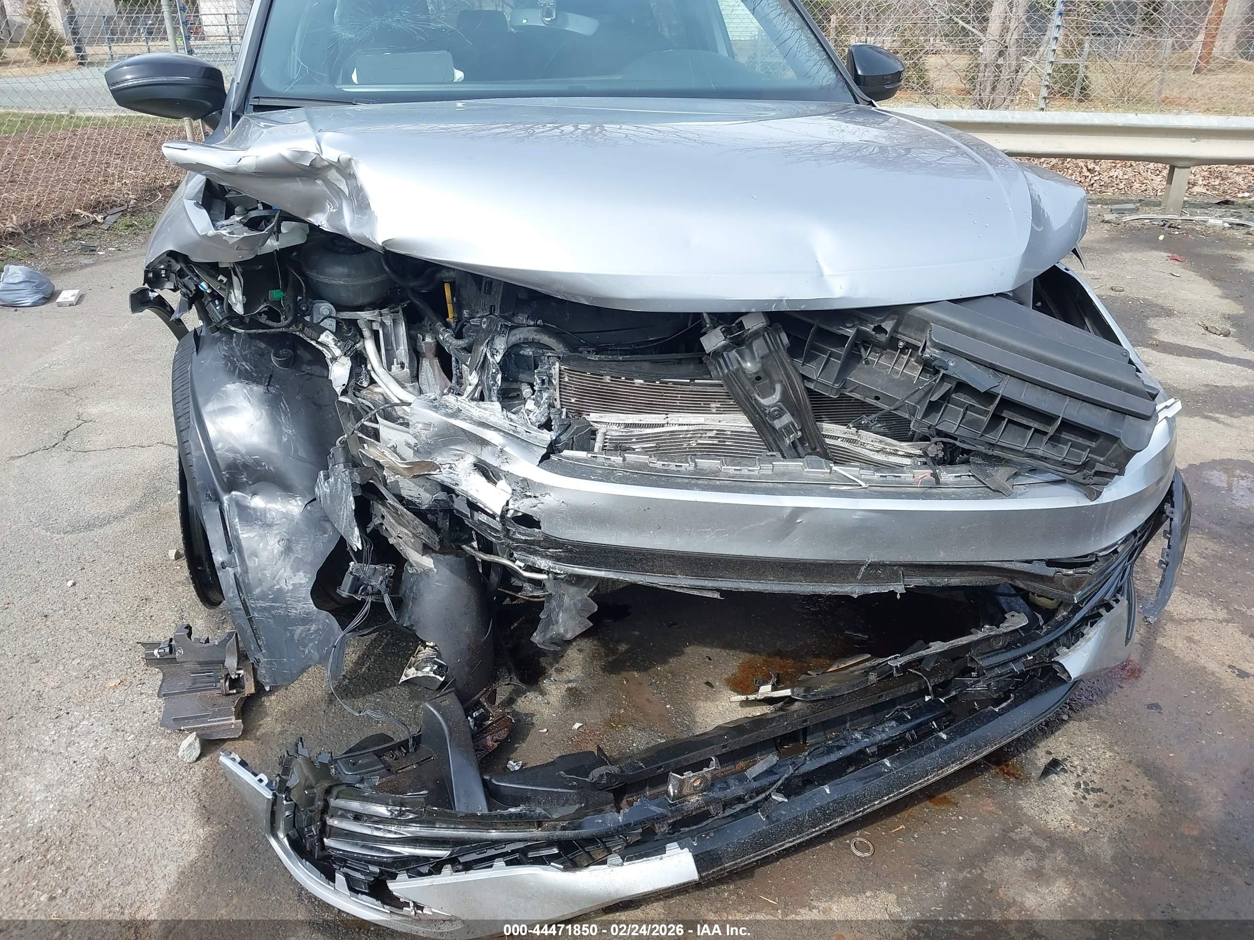 VOLKSWAGEN TIGUAN image 6