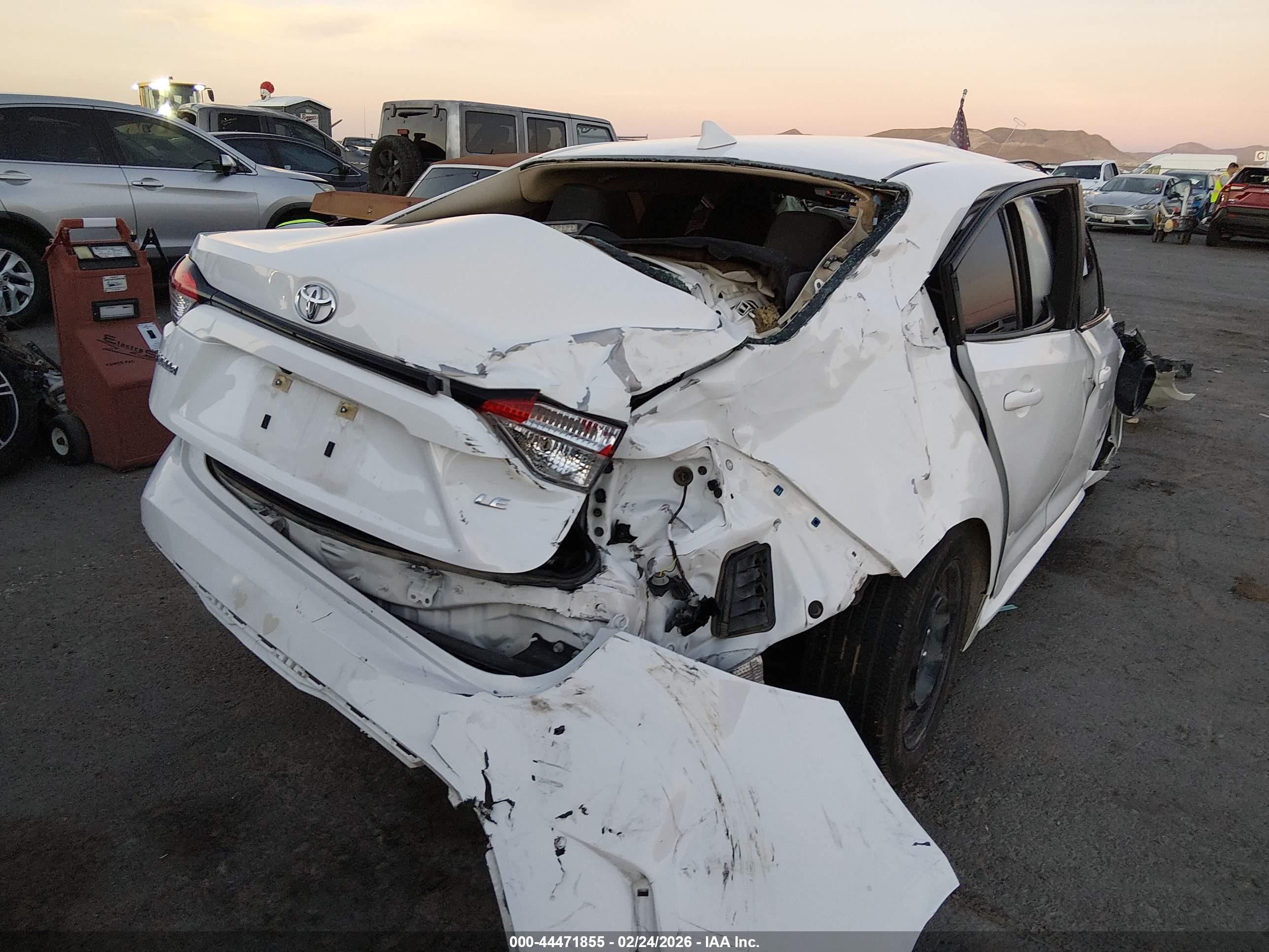 TOYOTA COROLLA image 4