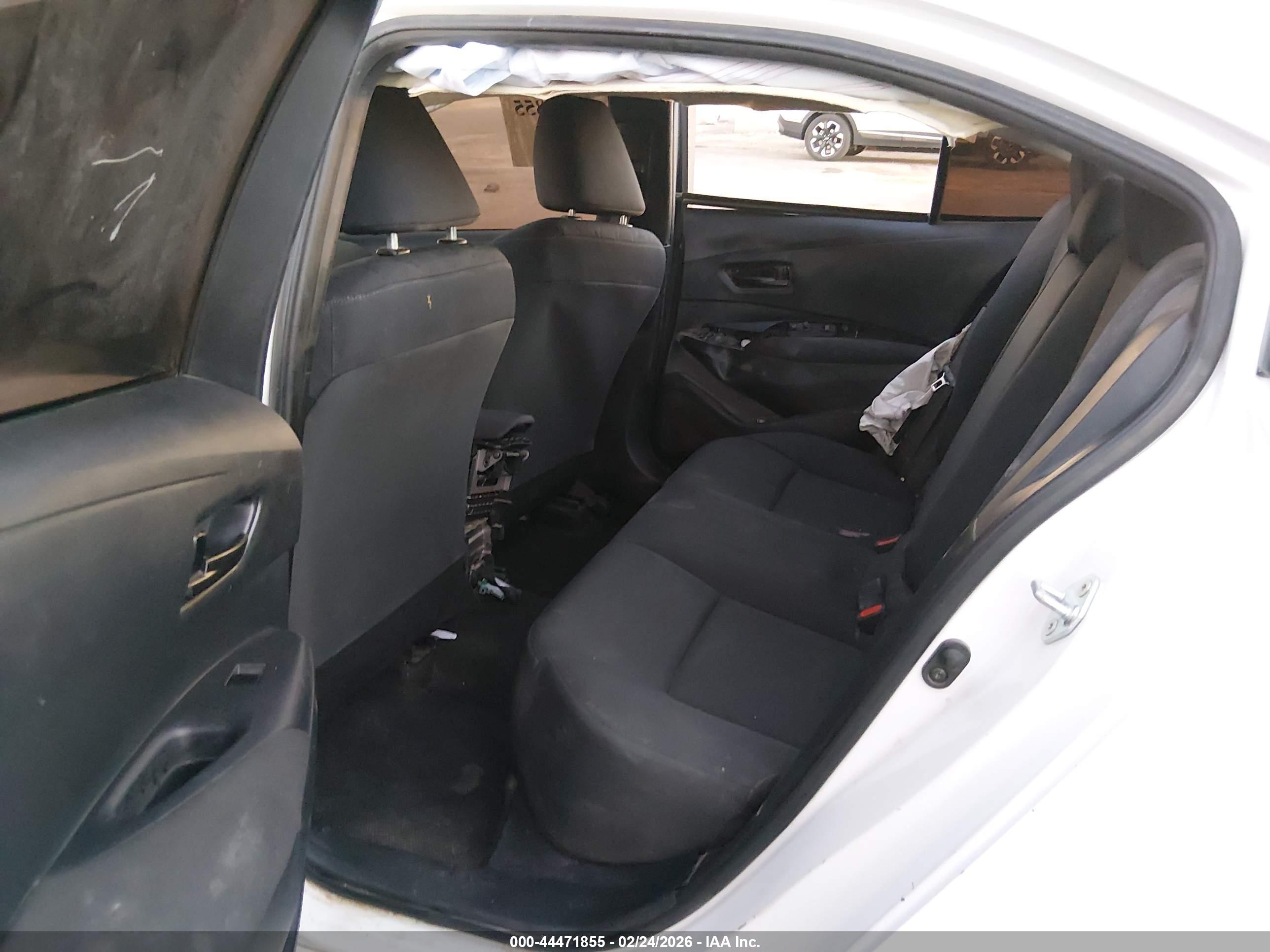 TOYOTA COROLLA image 8