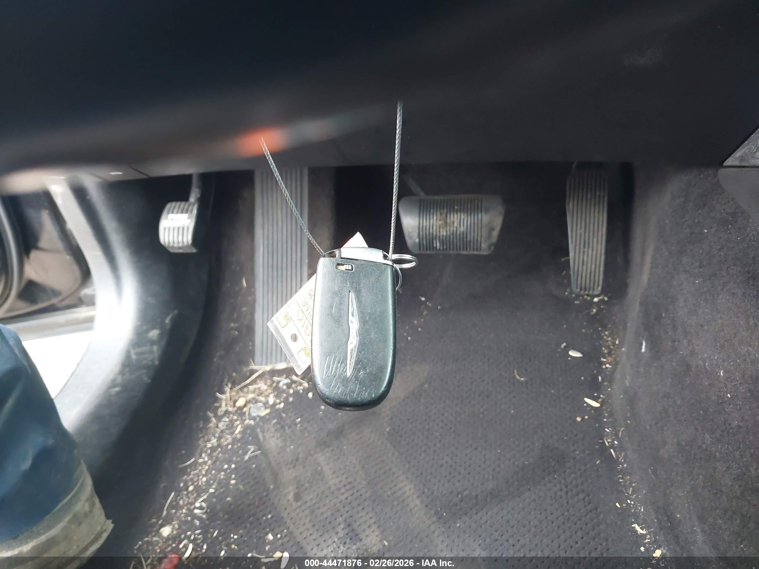 CHRYSLER 300 image 11