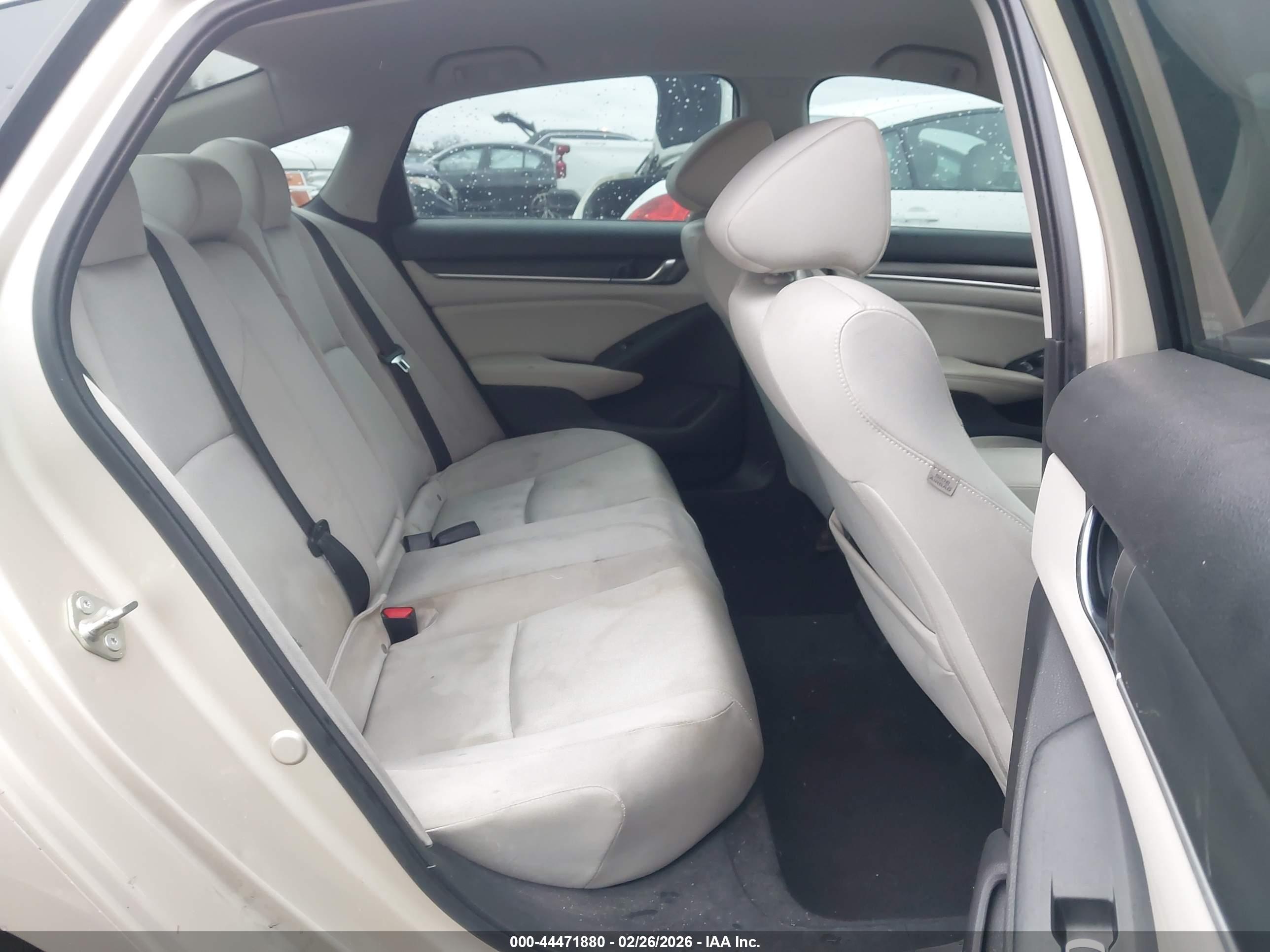 HONDA ACCORD image 8