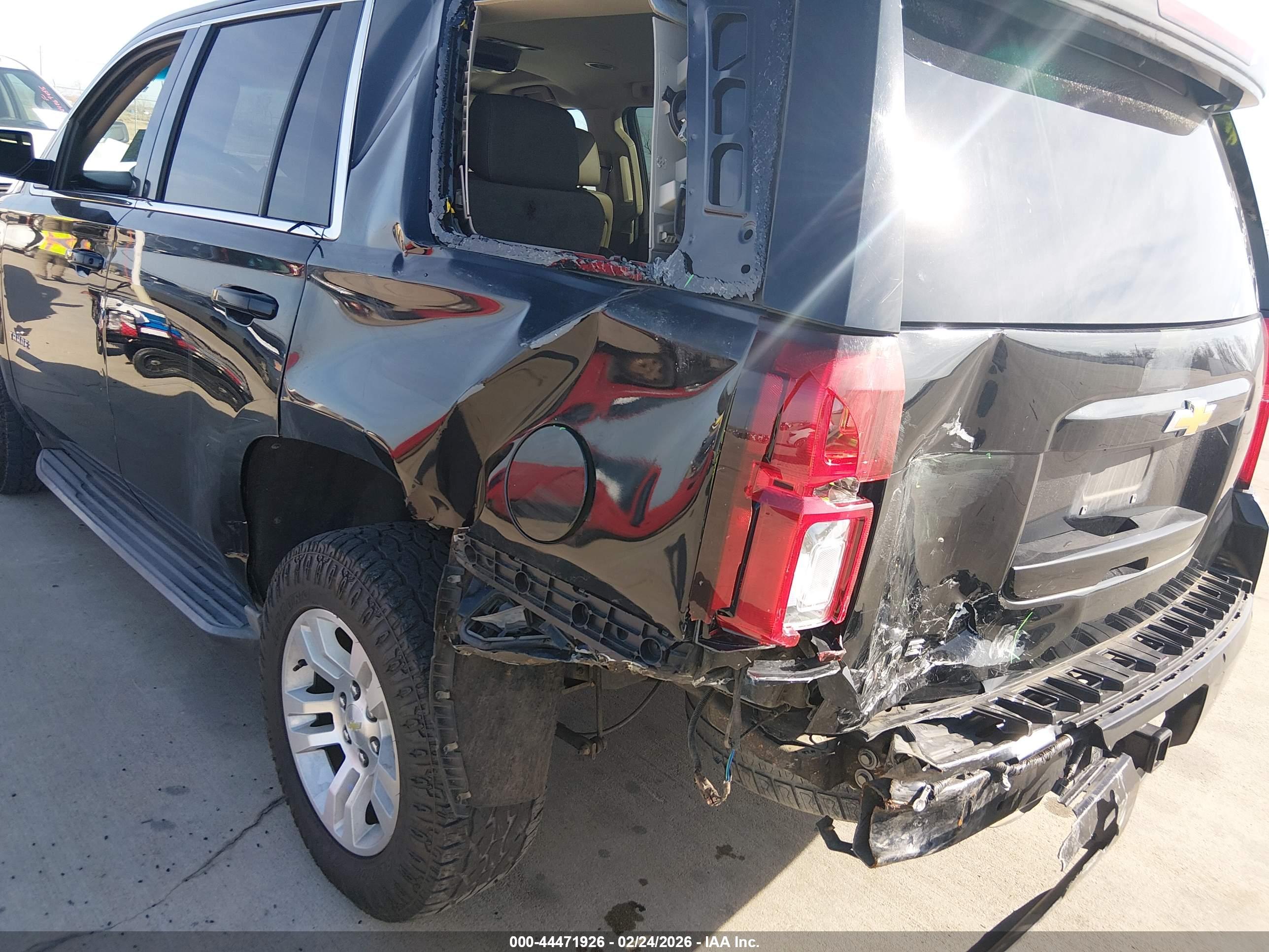 CHEVROLET TAHOE image 6