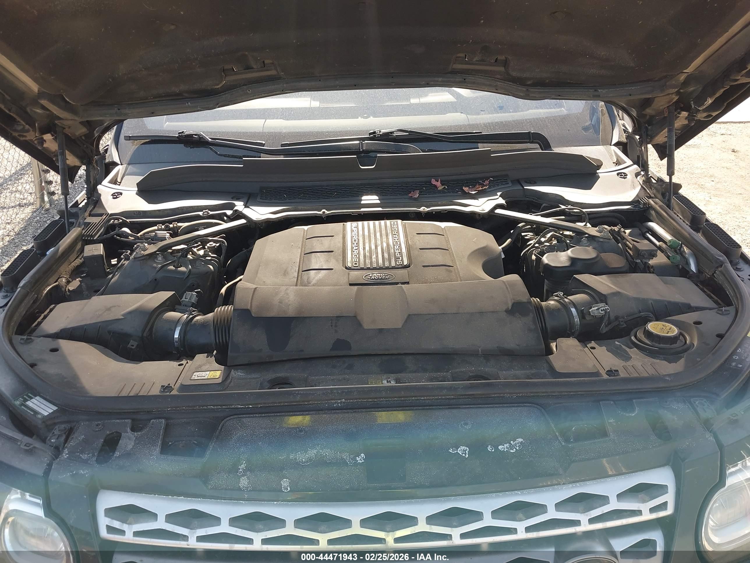 LAND ROVER image 10