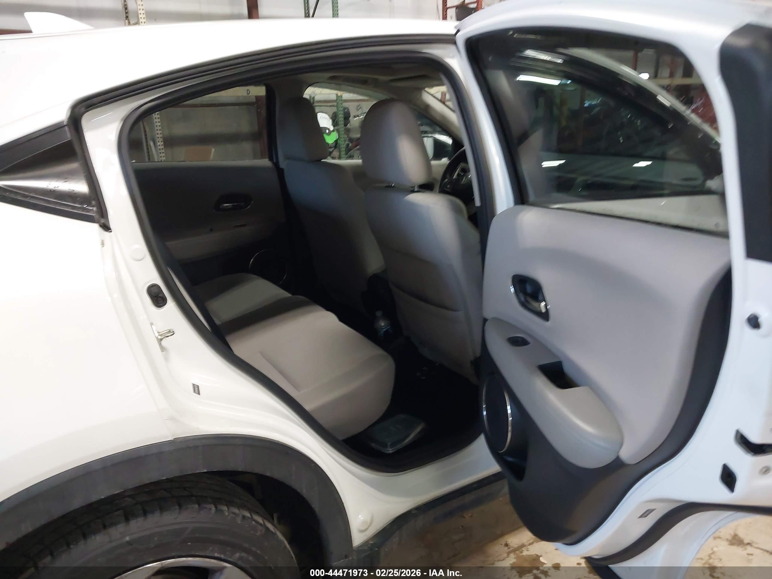 HONDA HR-V image 8