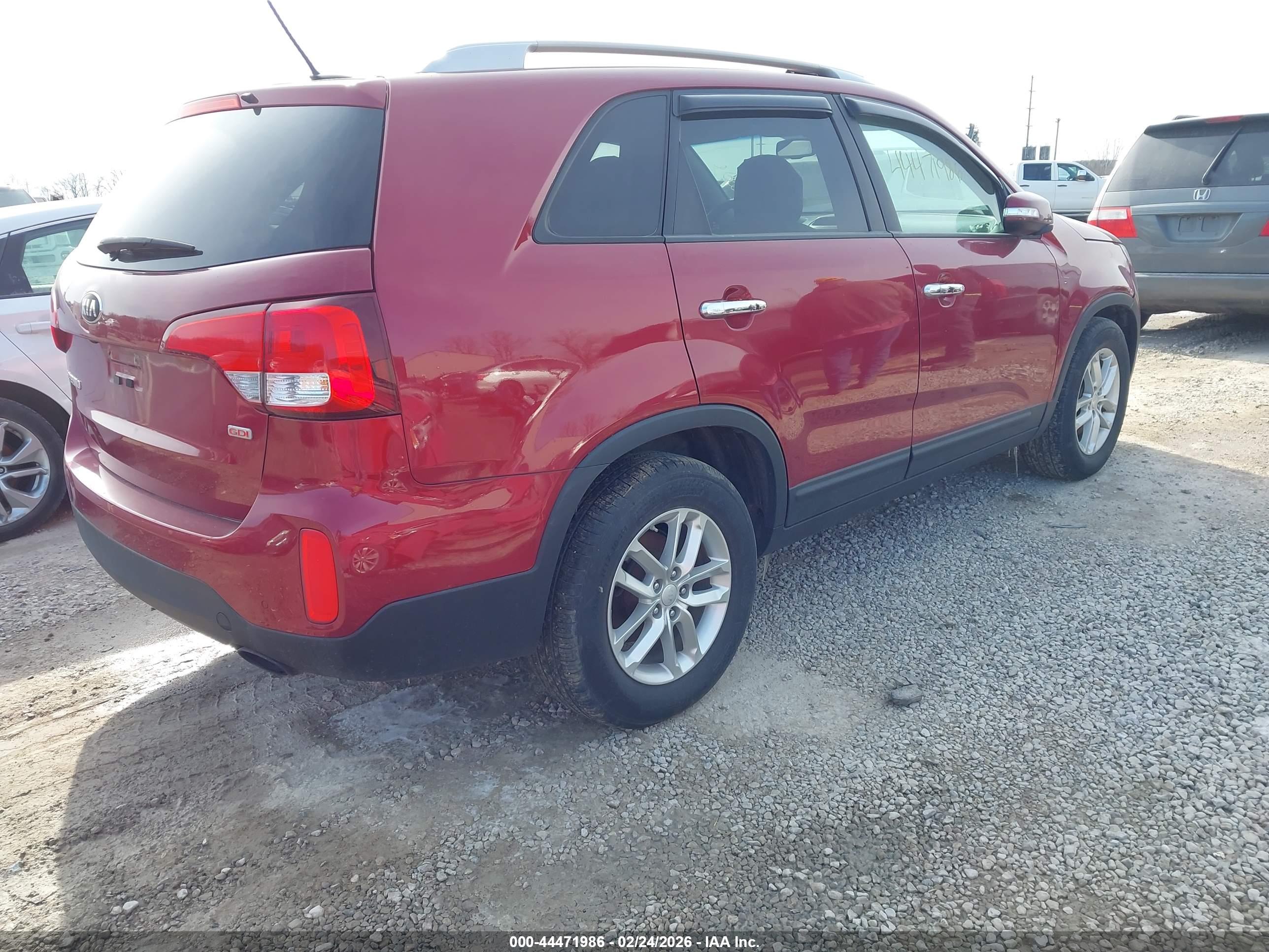 KIA SORENTO image 4