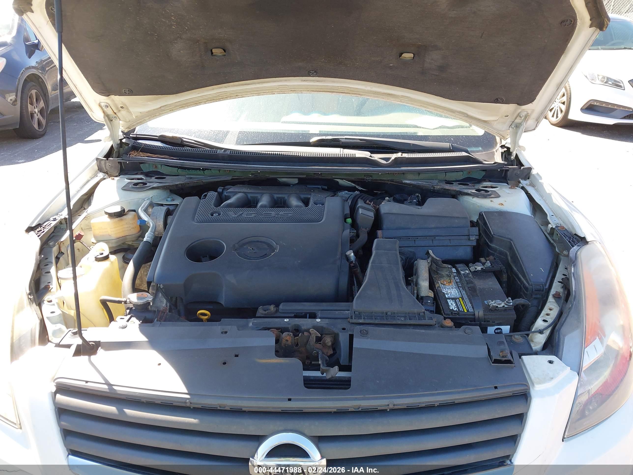 NISSAN ALTIMA image 10