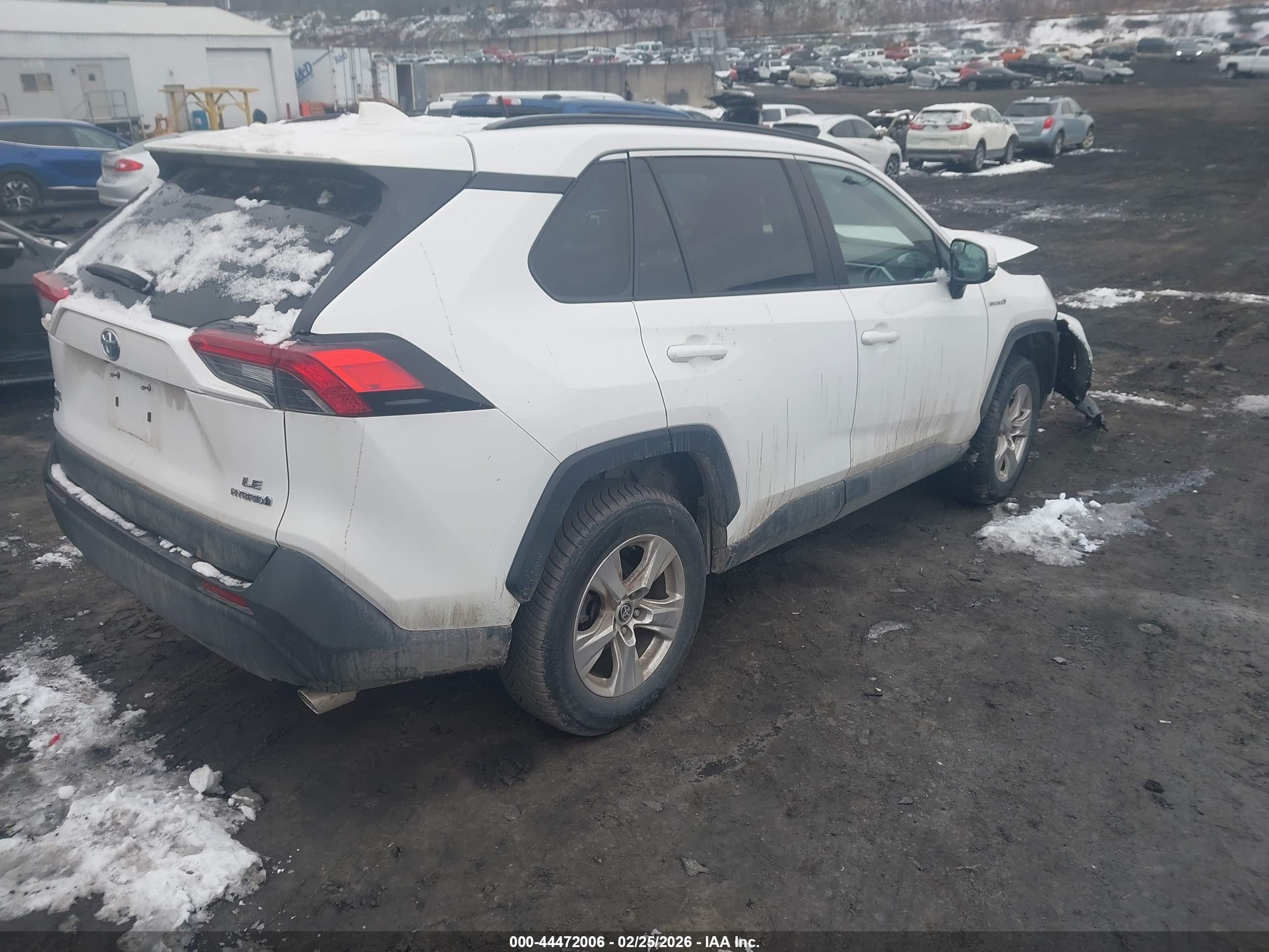 TOYOTA RAV4 image 4
