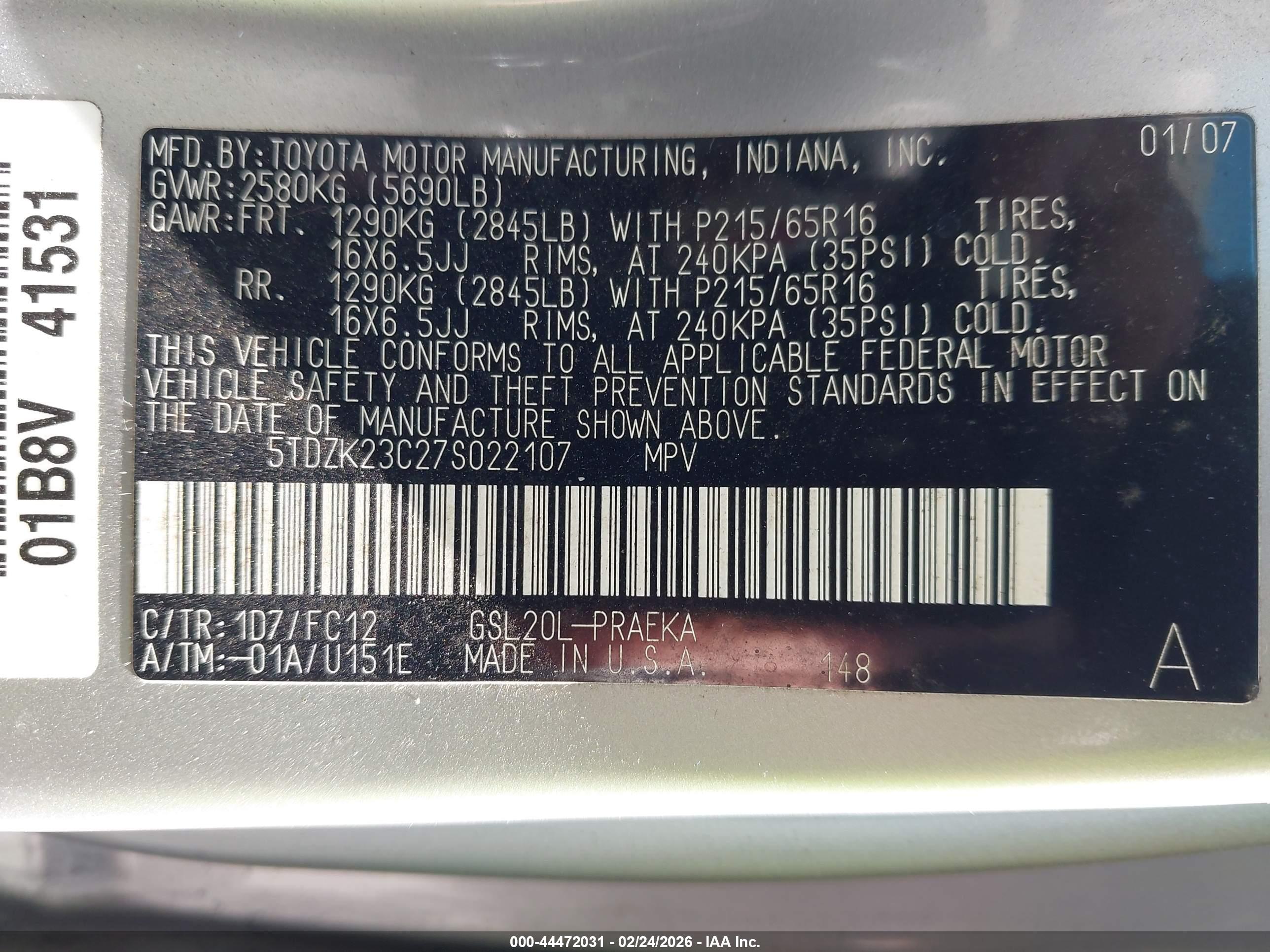 TOYOTA SIENNA image 9
