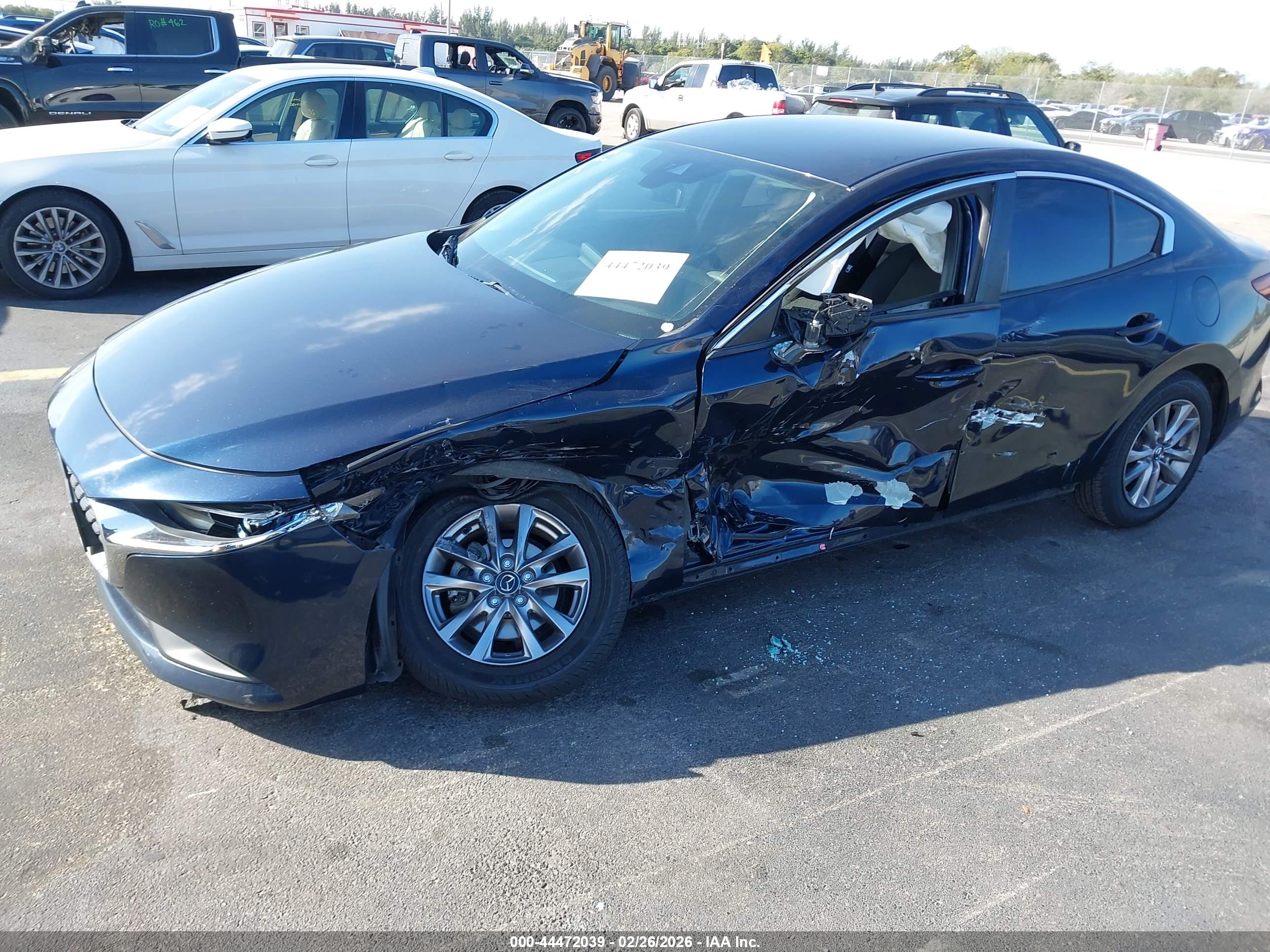 MAZDA MAZDA3 image 6