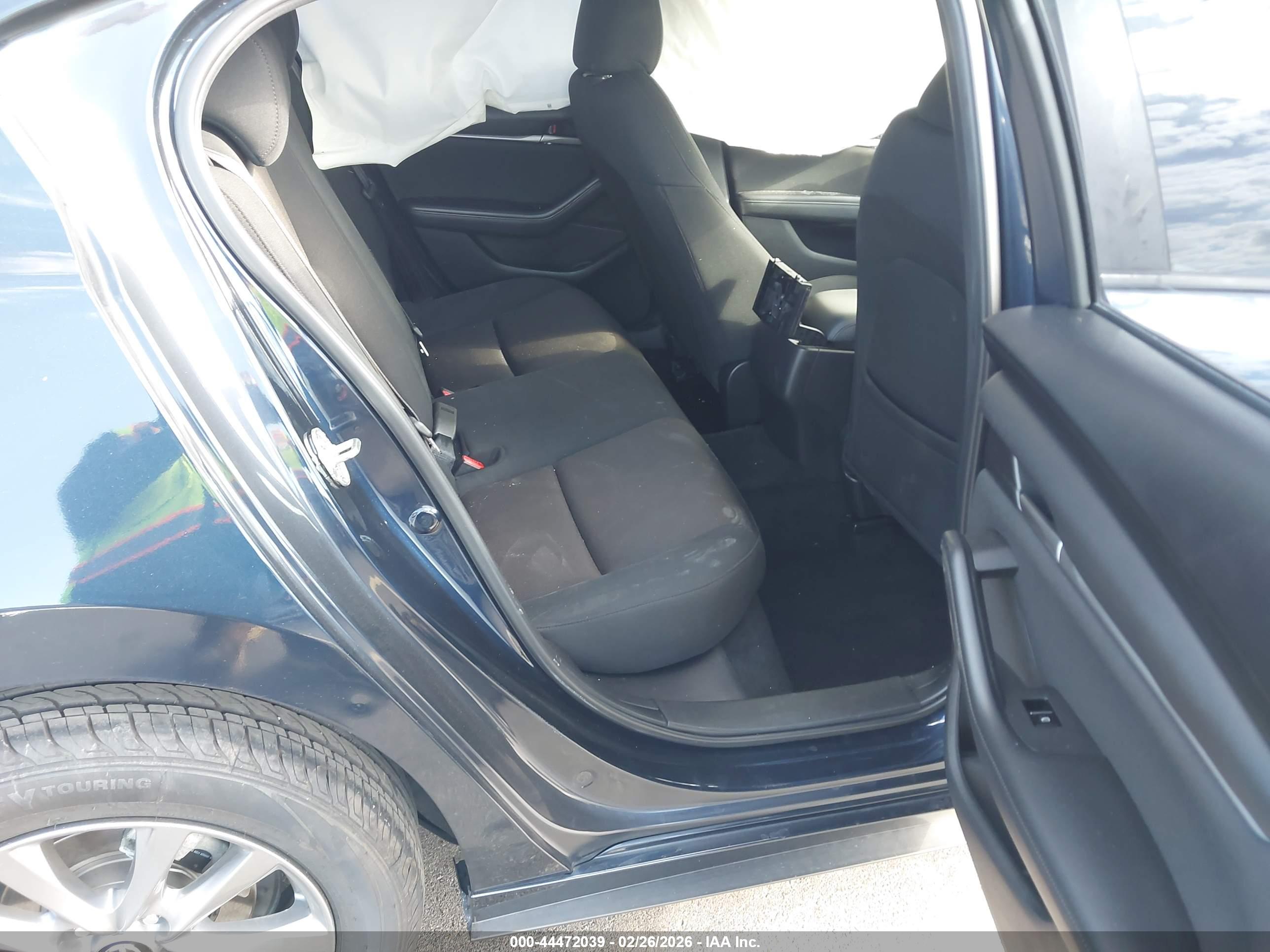 MAZDA MAZDA3 image 8