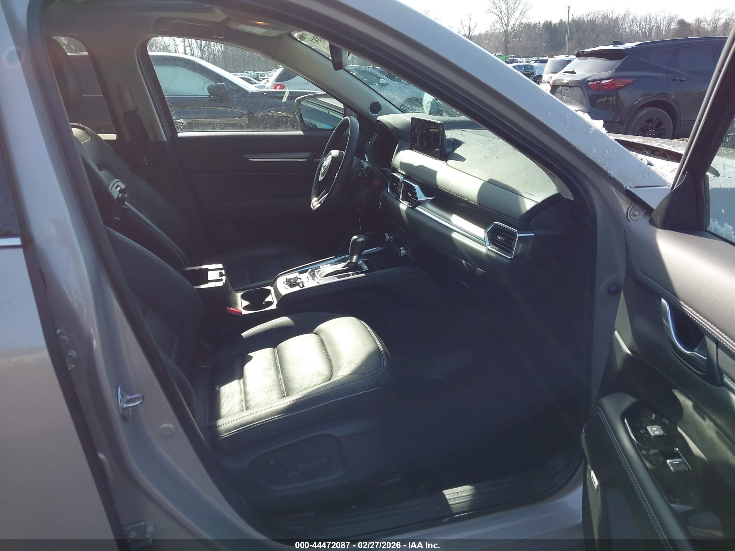 MAZDA CX-5 image 5