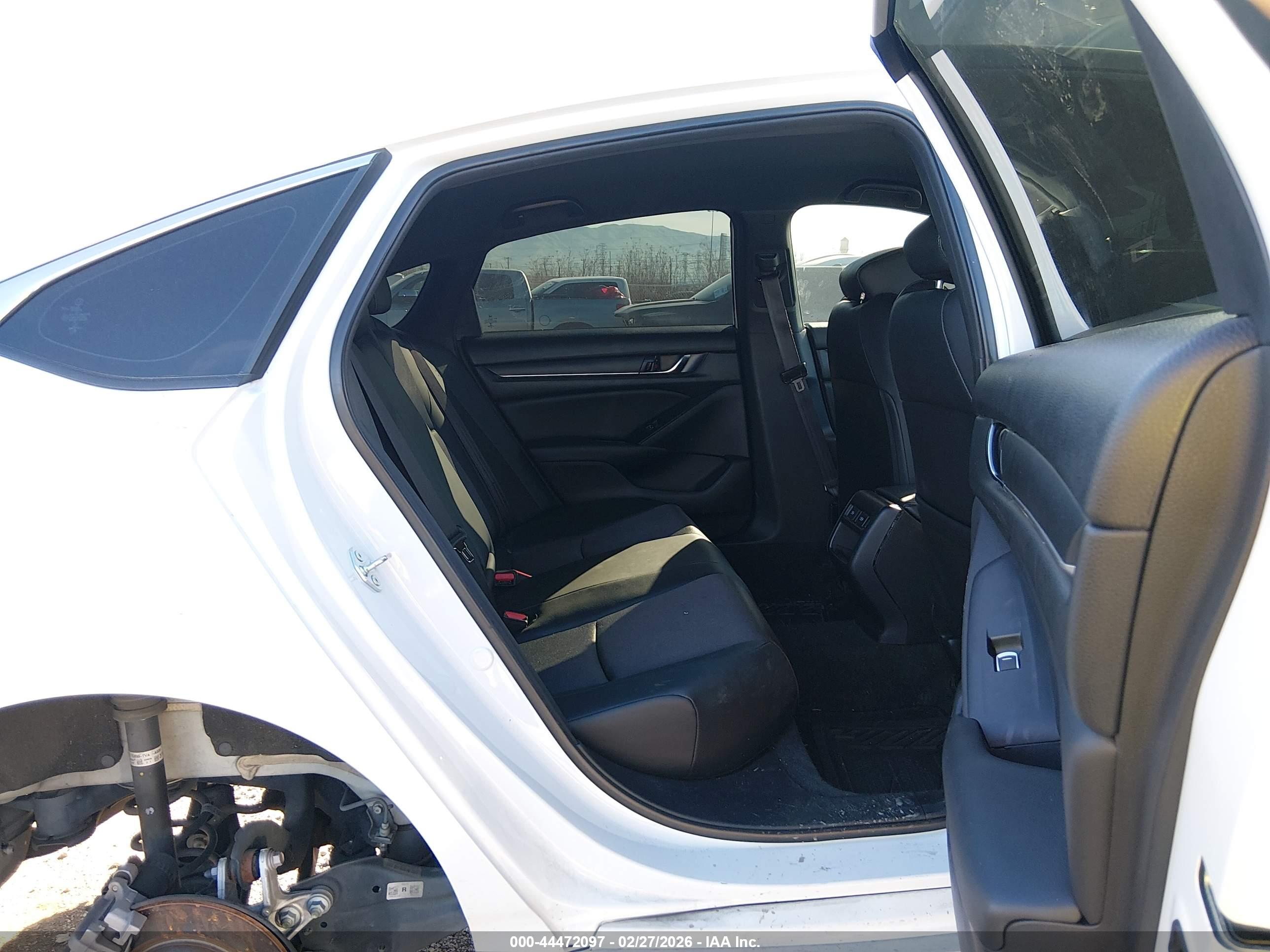 HONDA ACCORD image 8