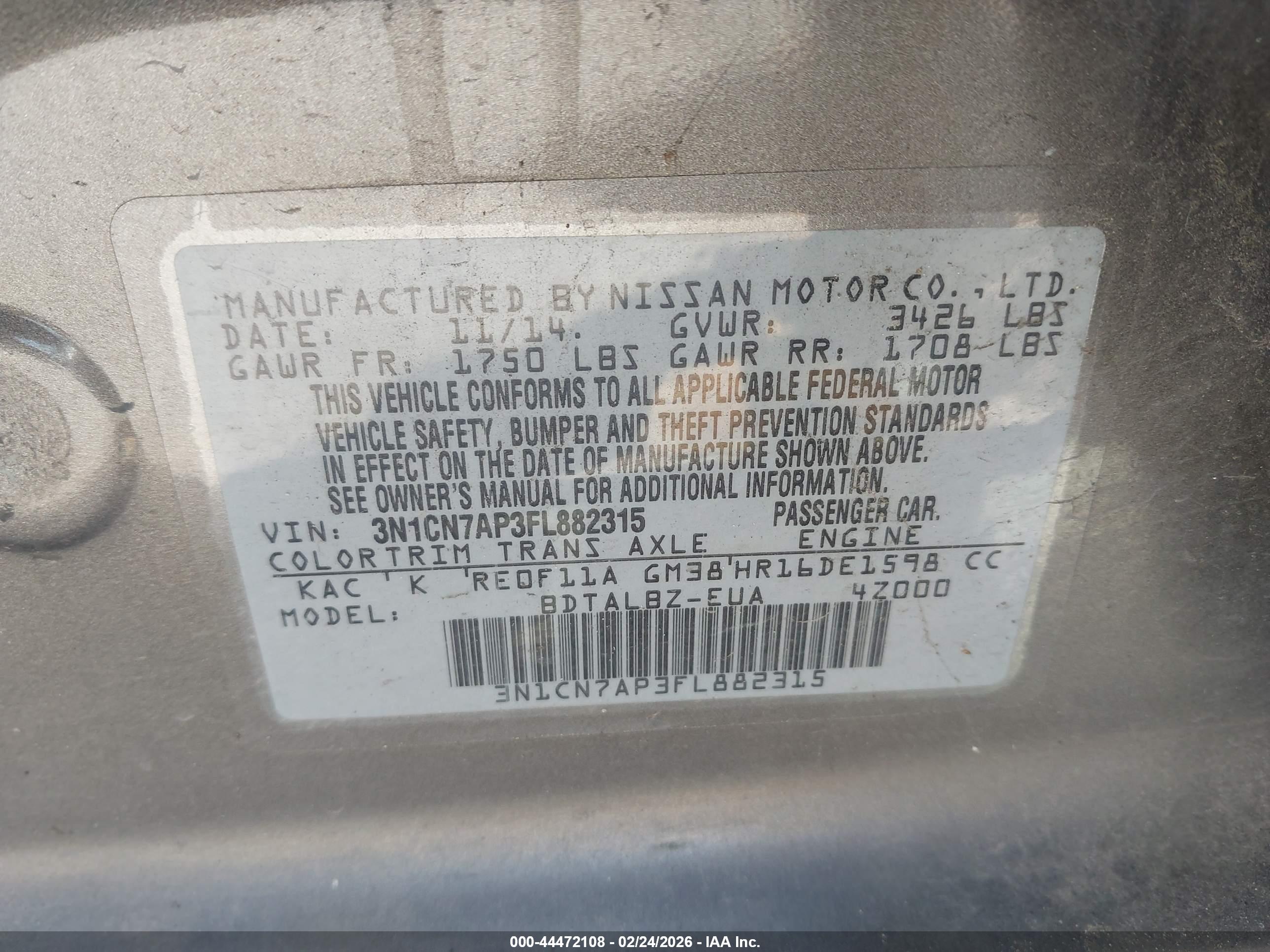 NISSAN VERSA image 9