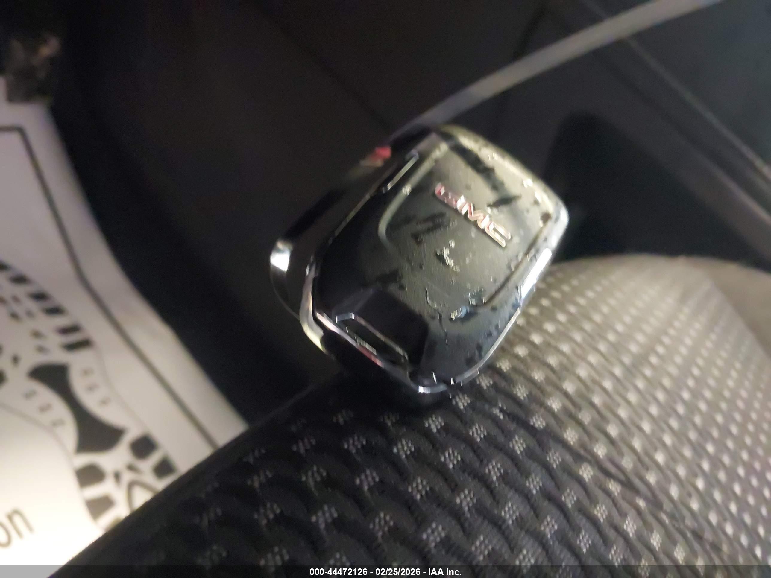 GMC ACADIA image 11