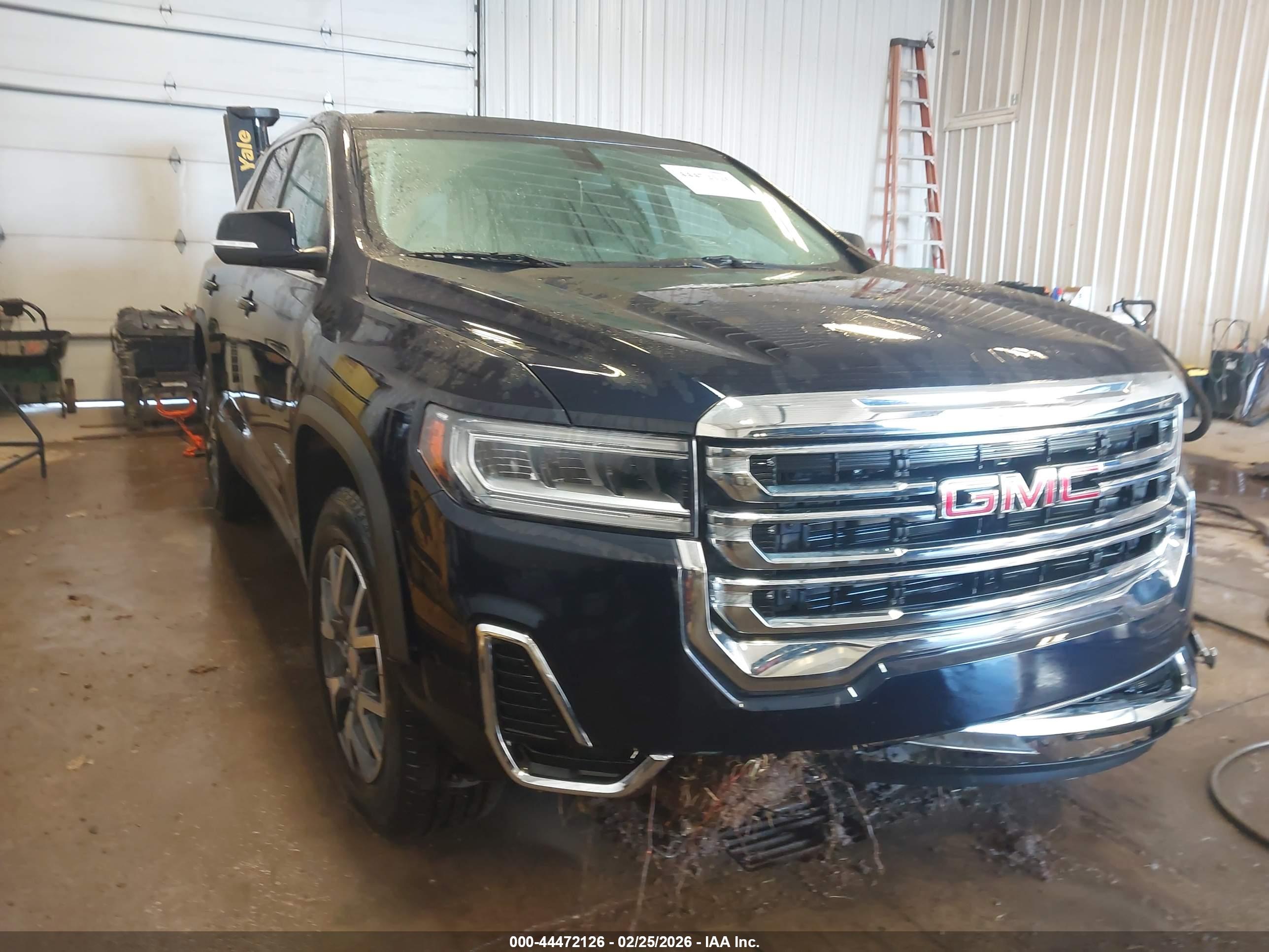 GMC ACADIA image 6