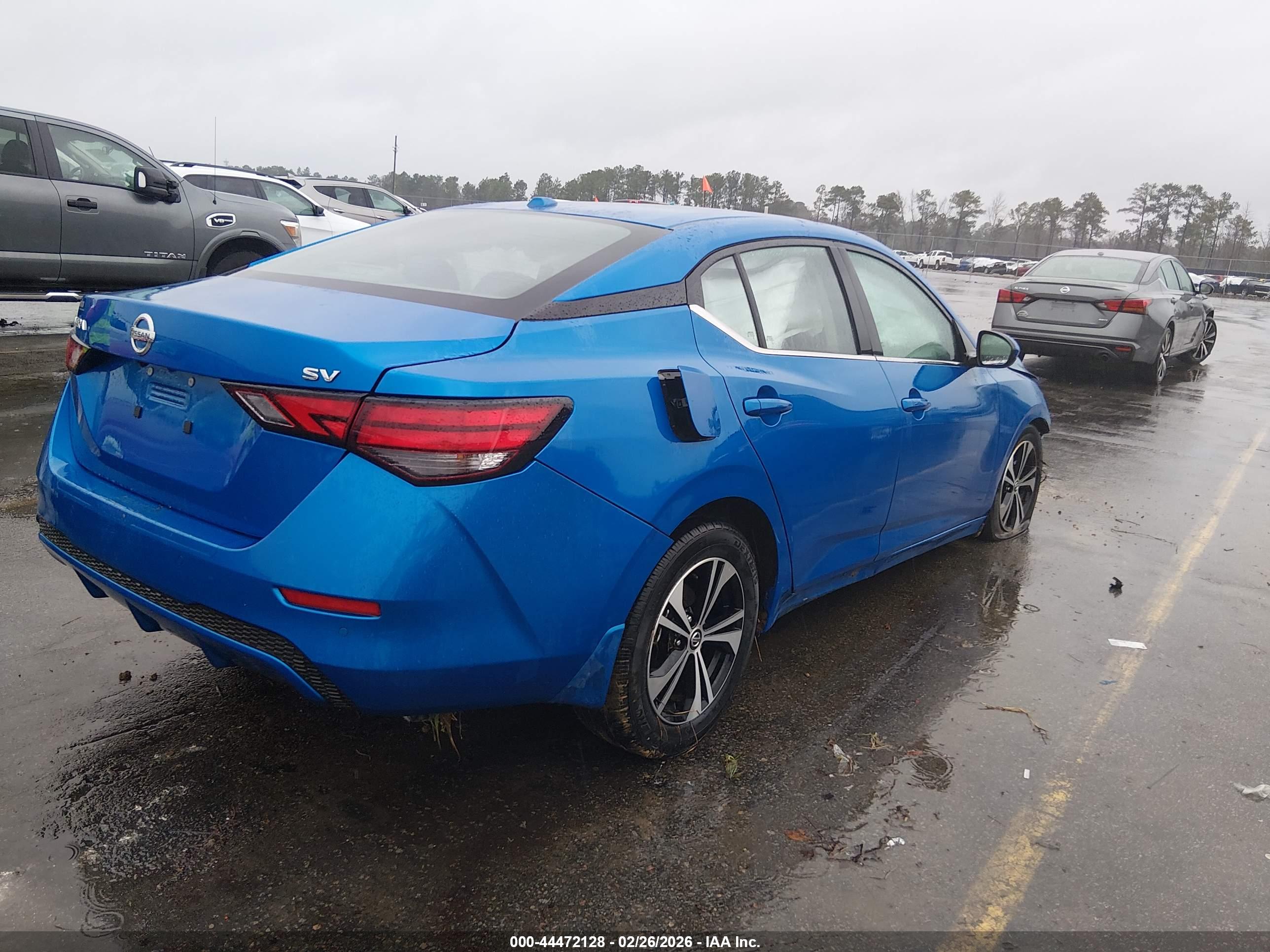 NISSAN SENTRA image 4