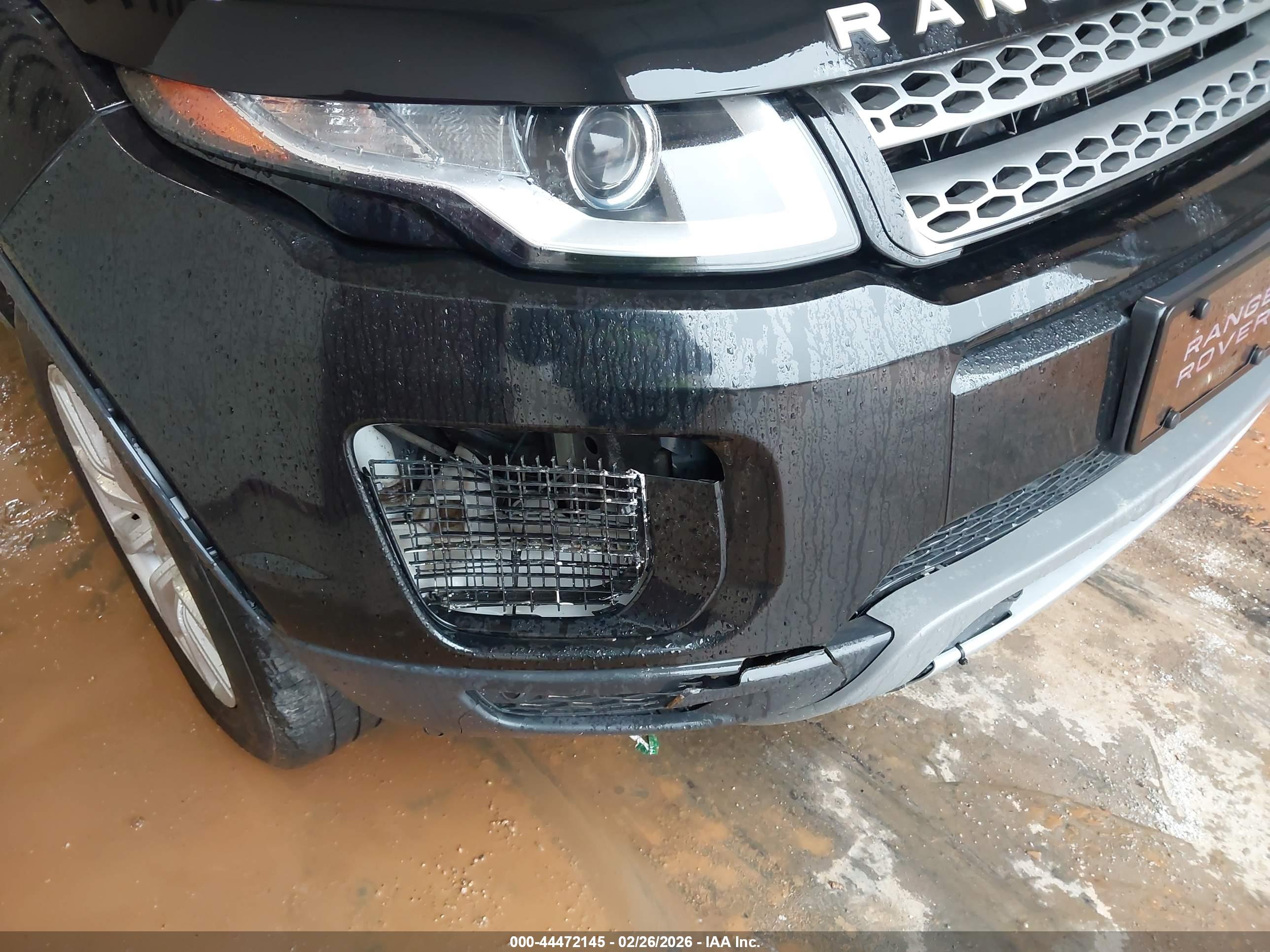LAND ROVER image 6
