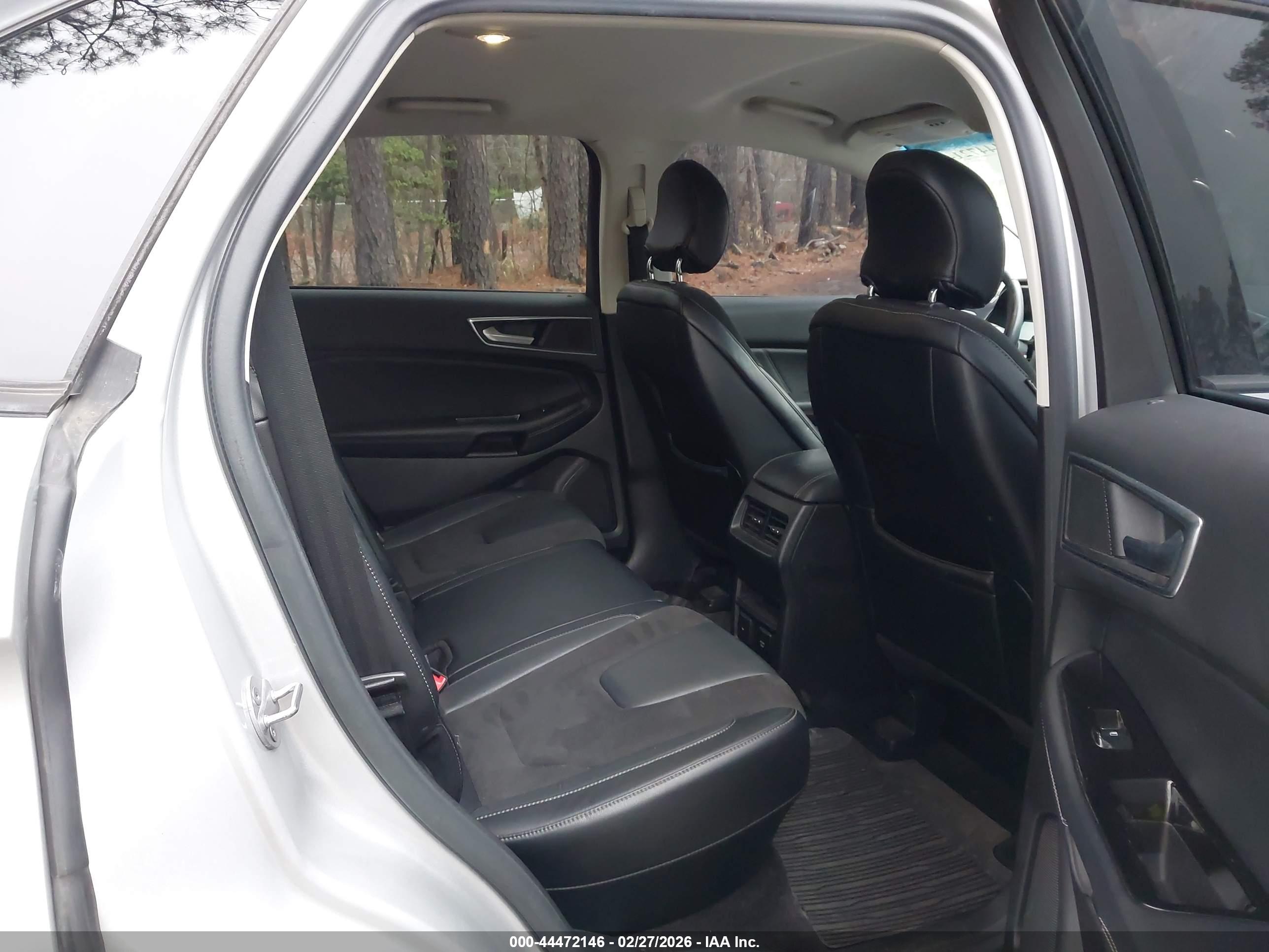 FORD EDGE image 8
