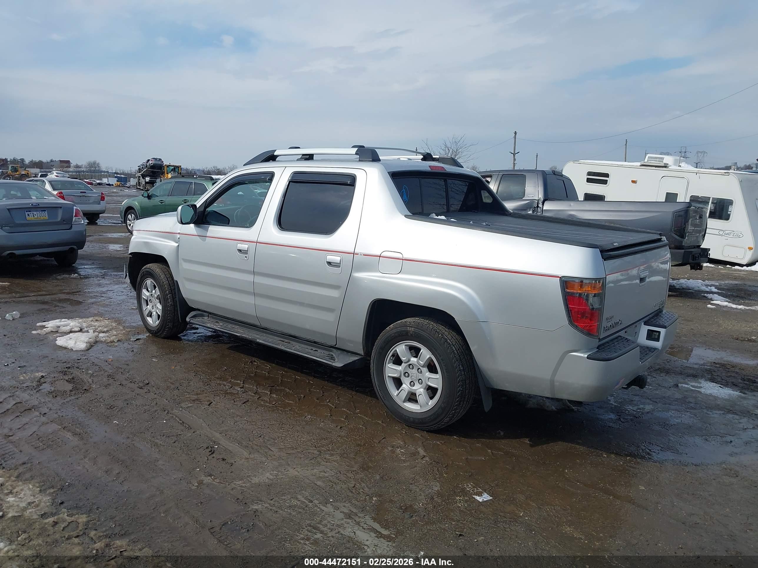 HONDA RIDGELINE image 3