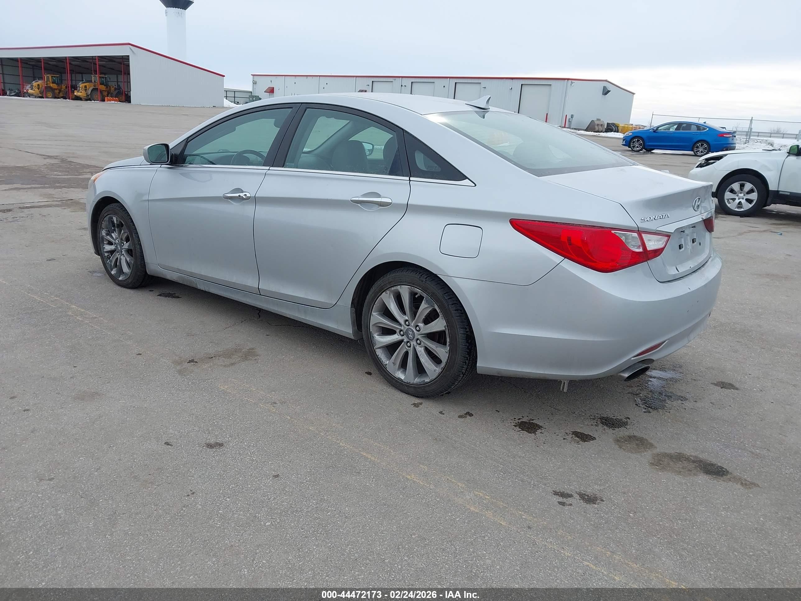 HYUNDAI SONATA image 3