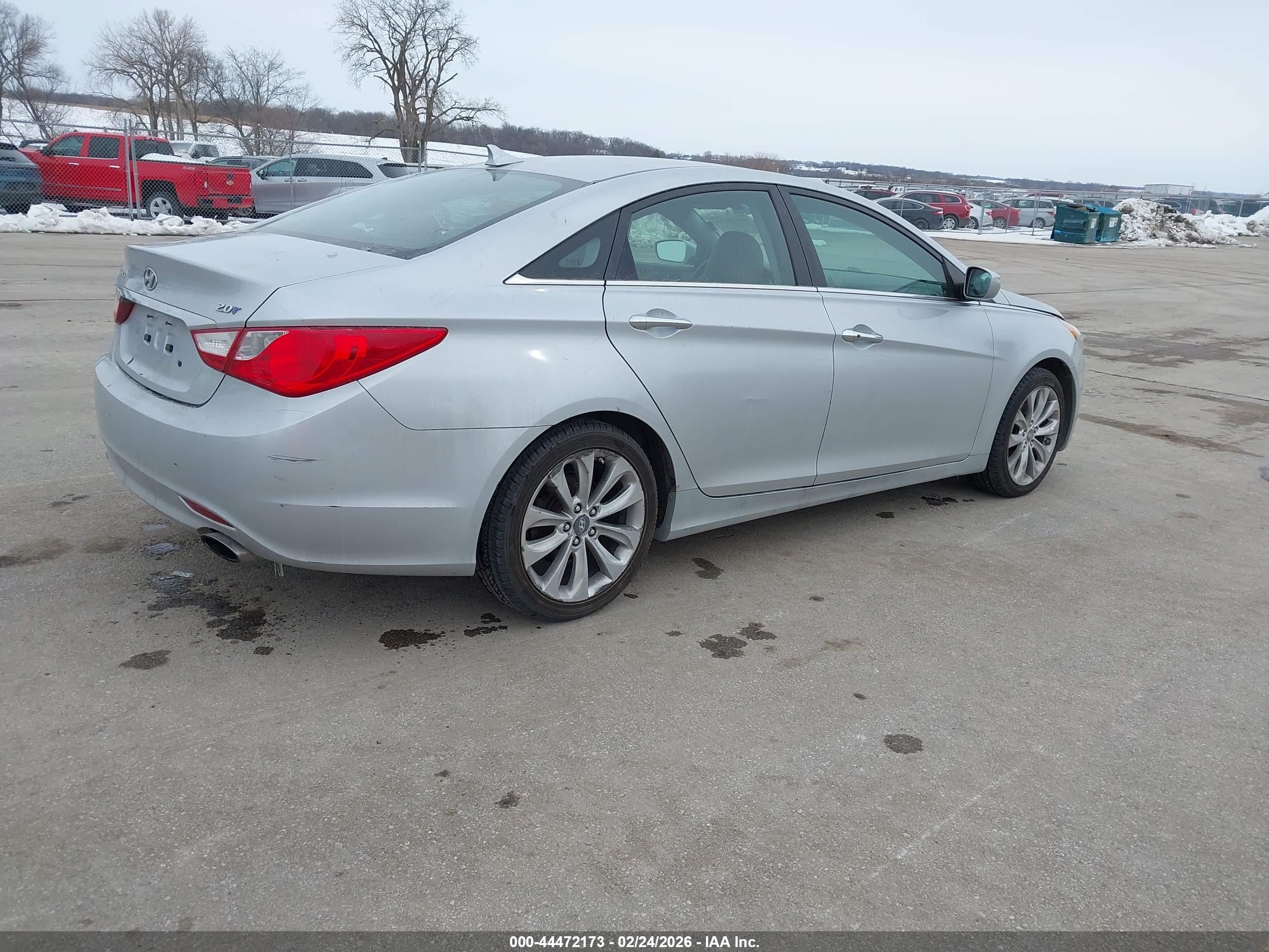 HYUNDAI SONATA image 4