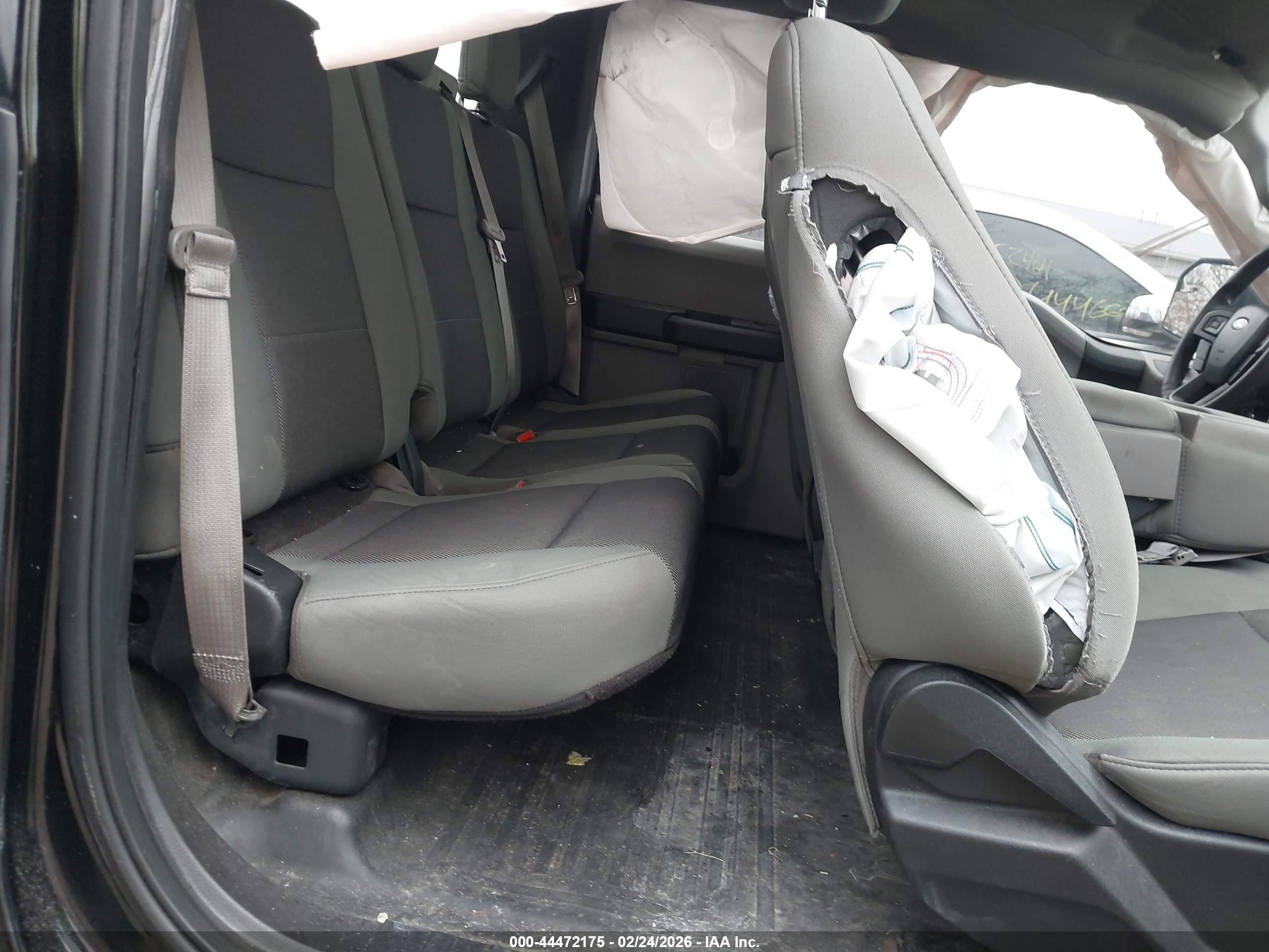 FORD F-150 image 8