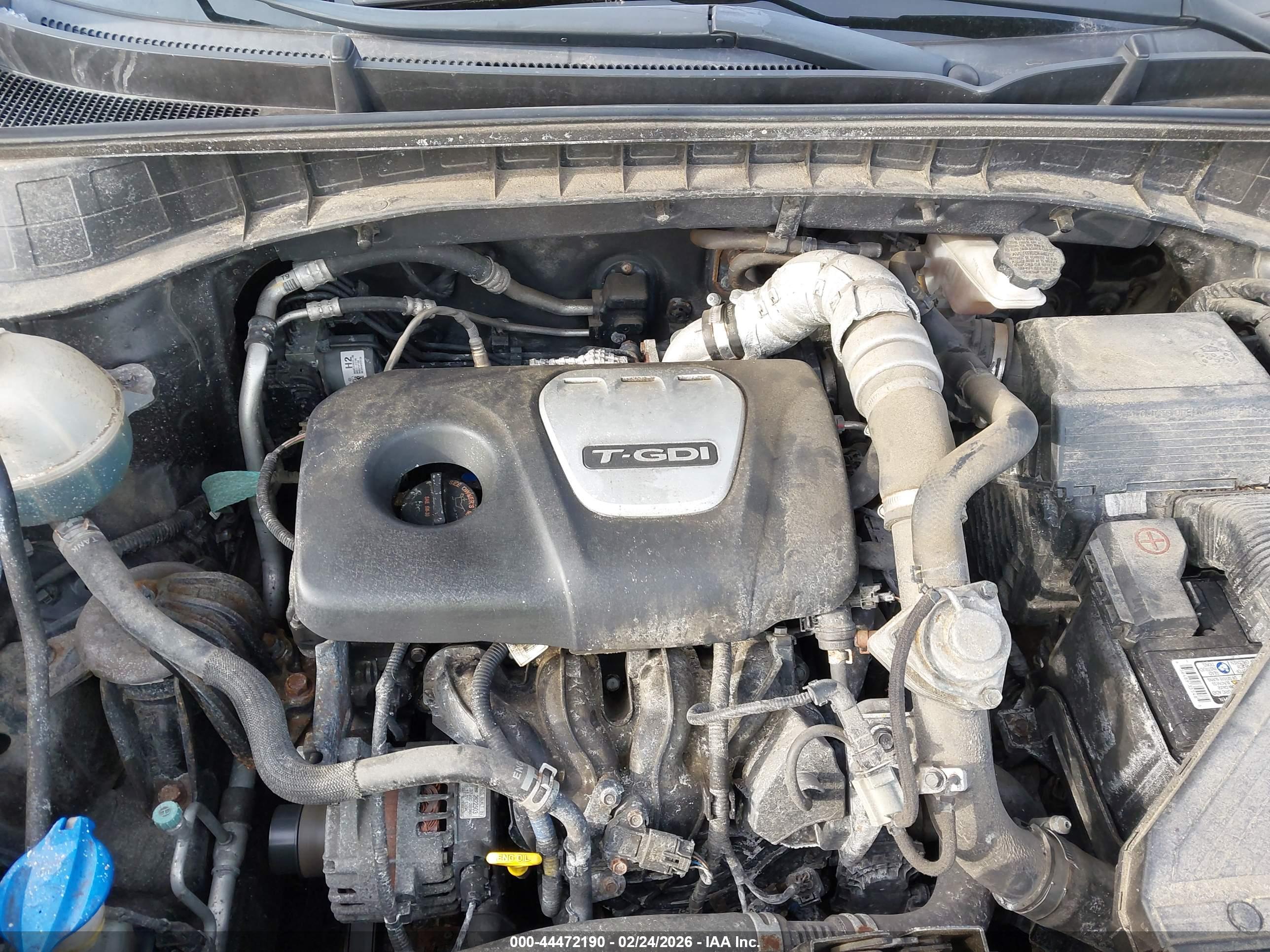 HYUNDAI TUCSON image 10
