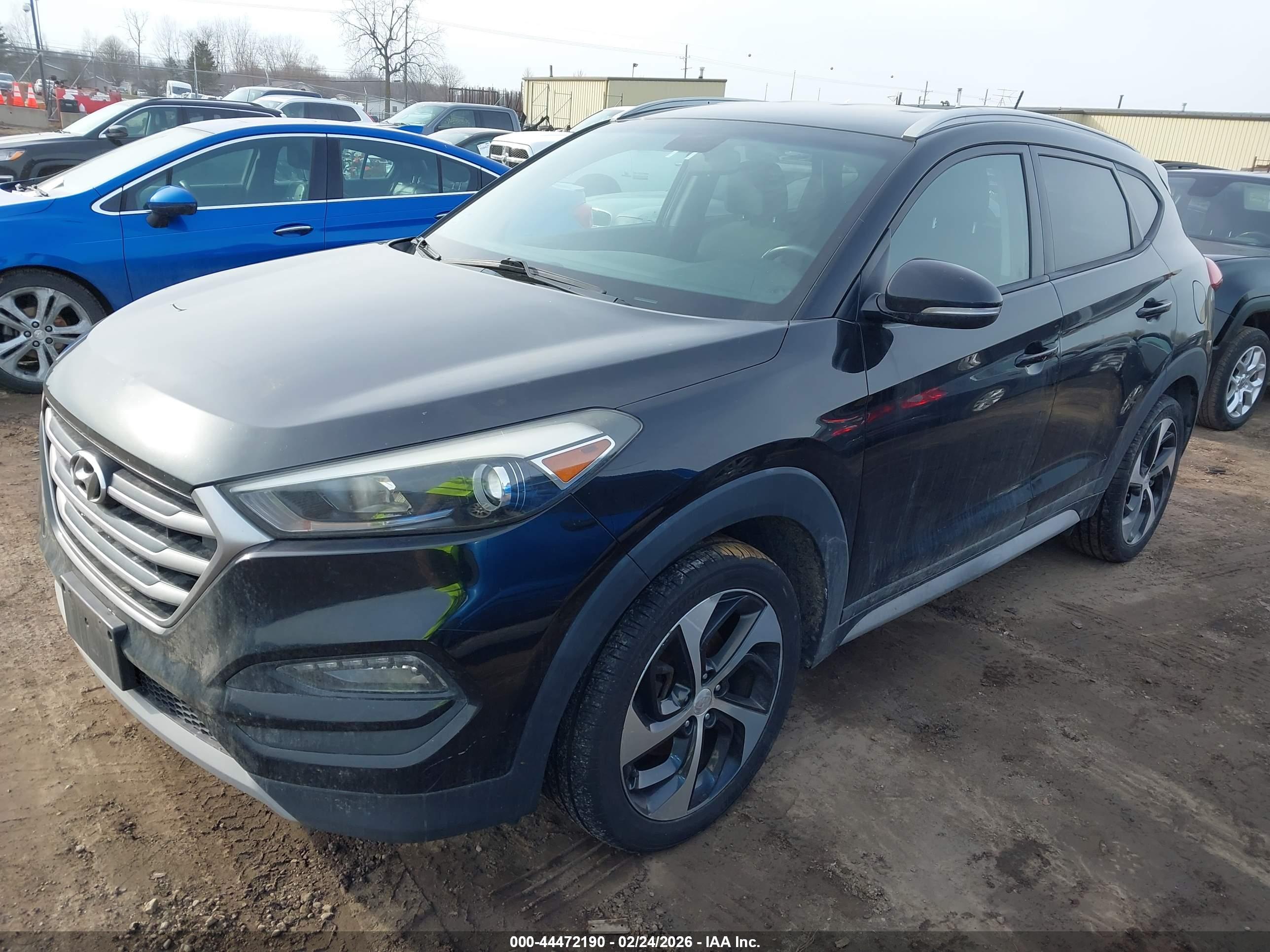 HYUNDAI TUCSON image 2
