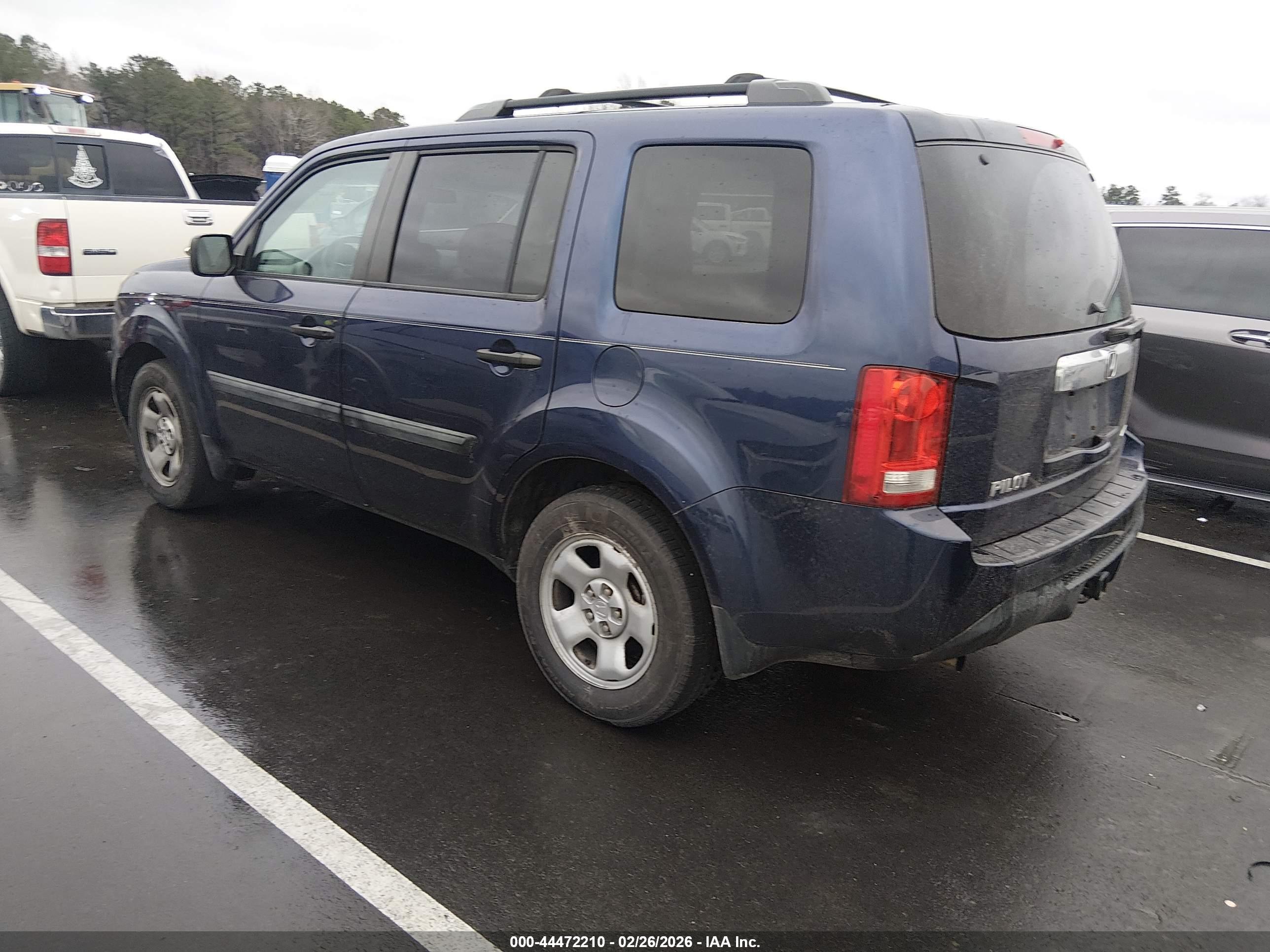 HONDA PILOT image 3