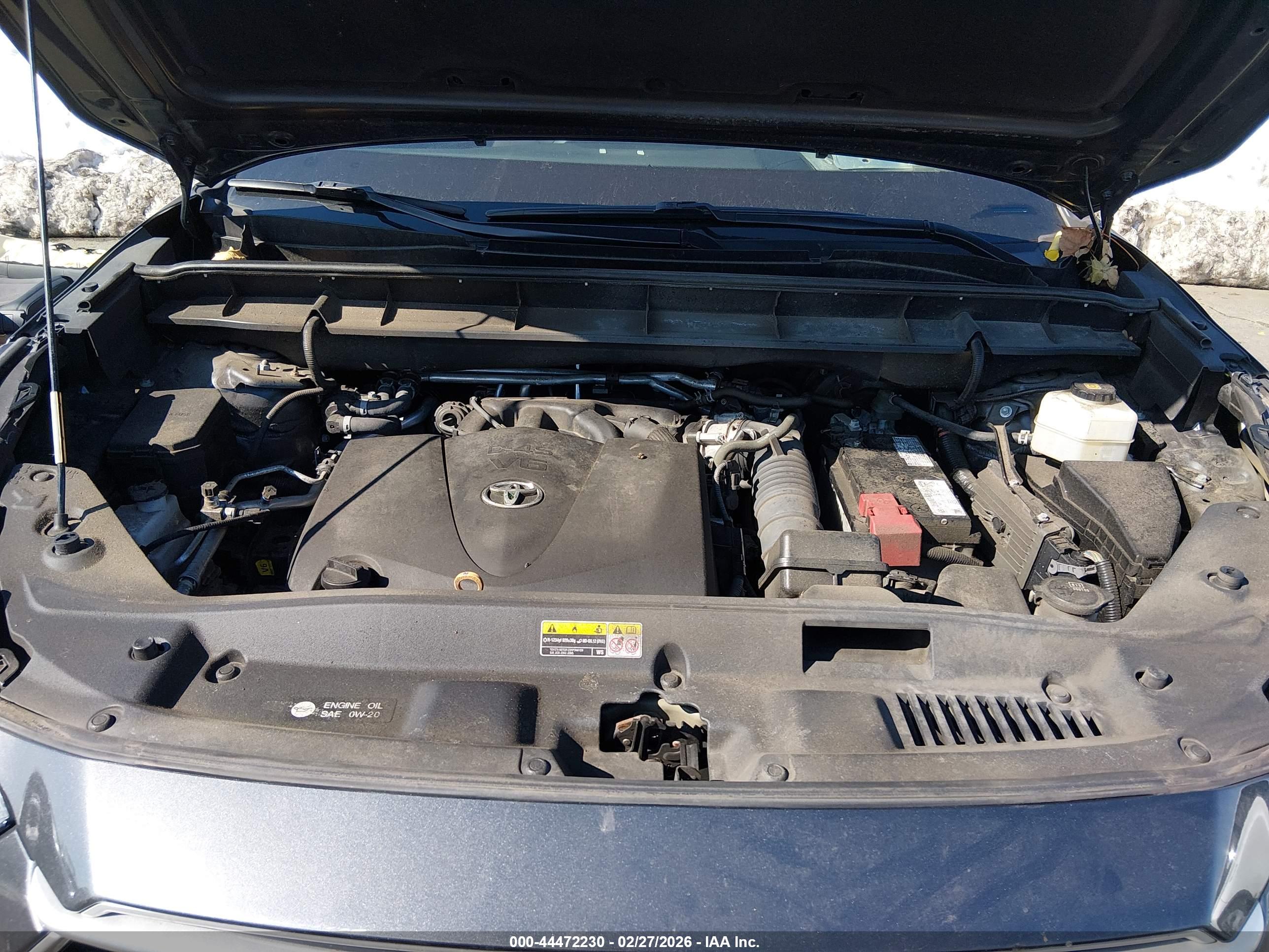 TOYOTA HIGHLANDER image 10