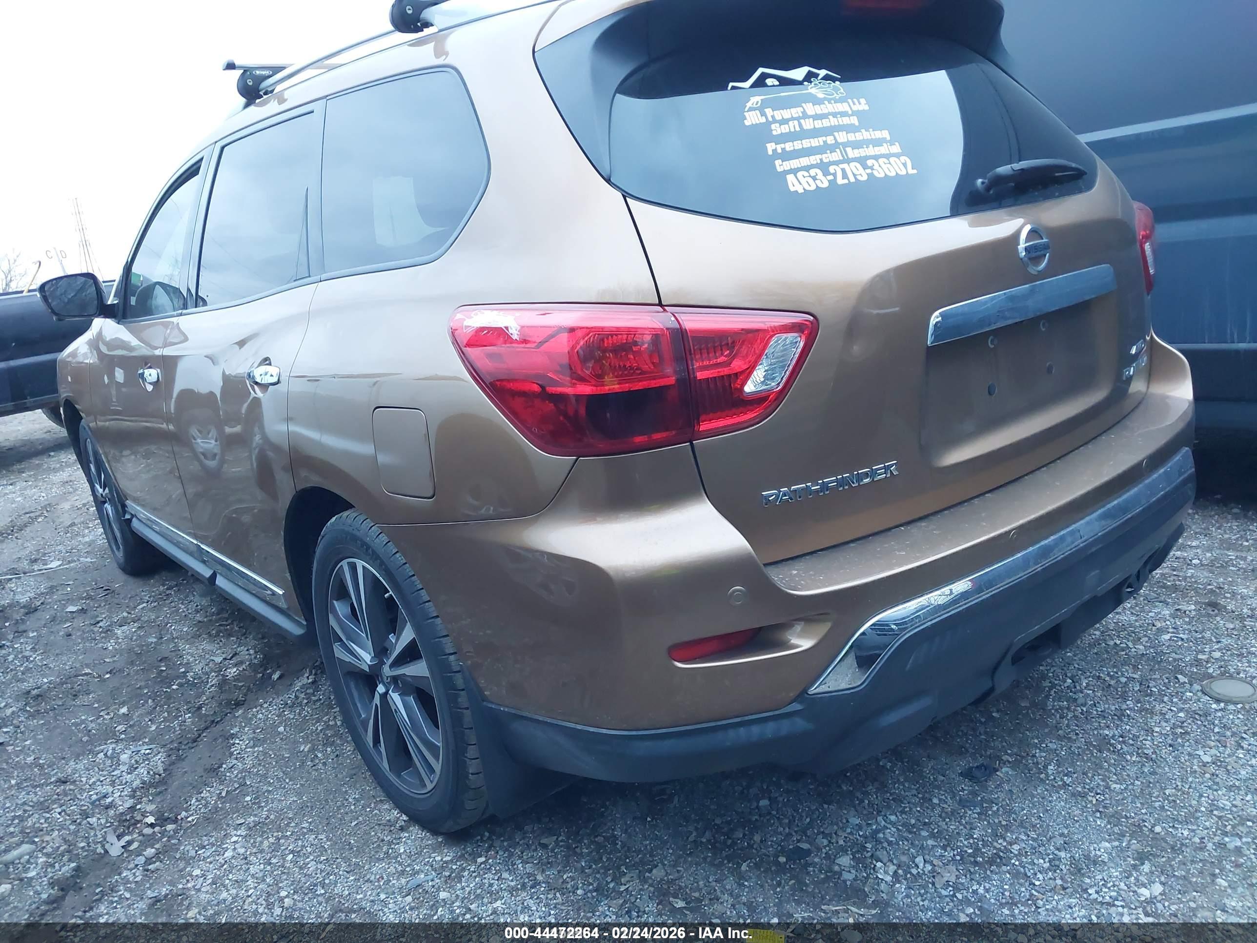 NISSAN PATHFINDER image 3