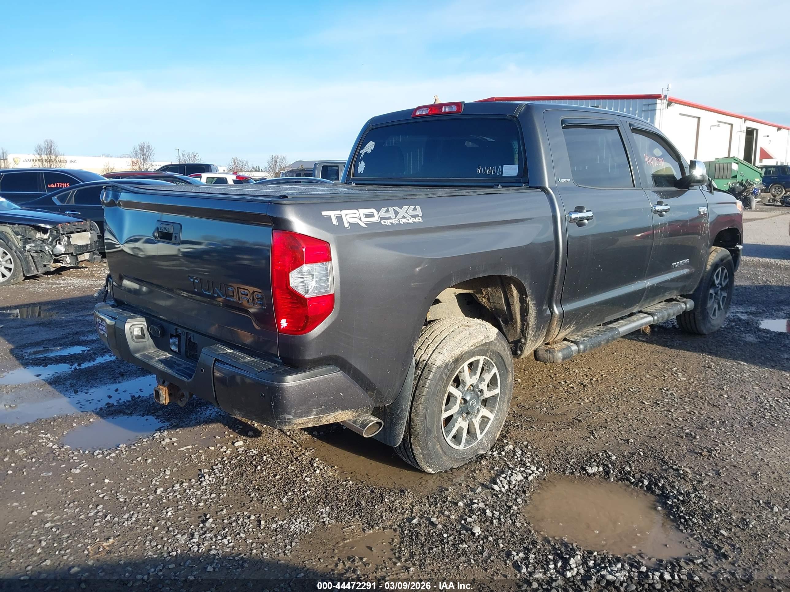 TOYOTA TUNDRA image 4